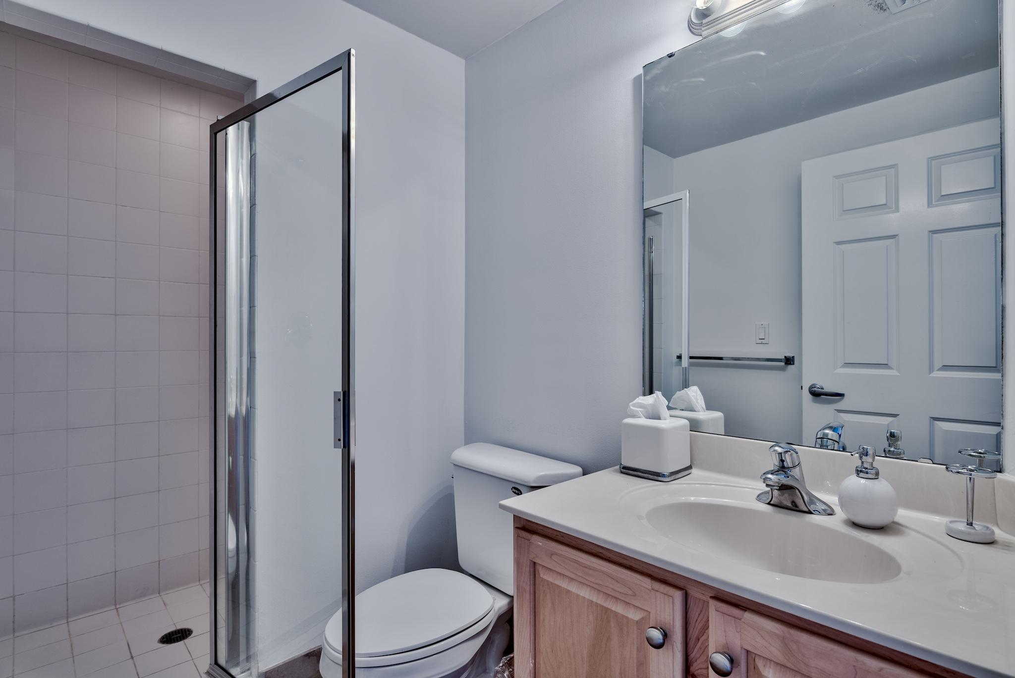 SILVER BEACH TOWERS - Residential