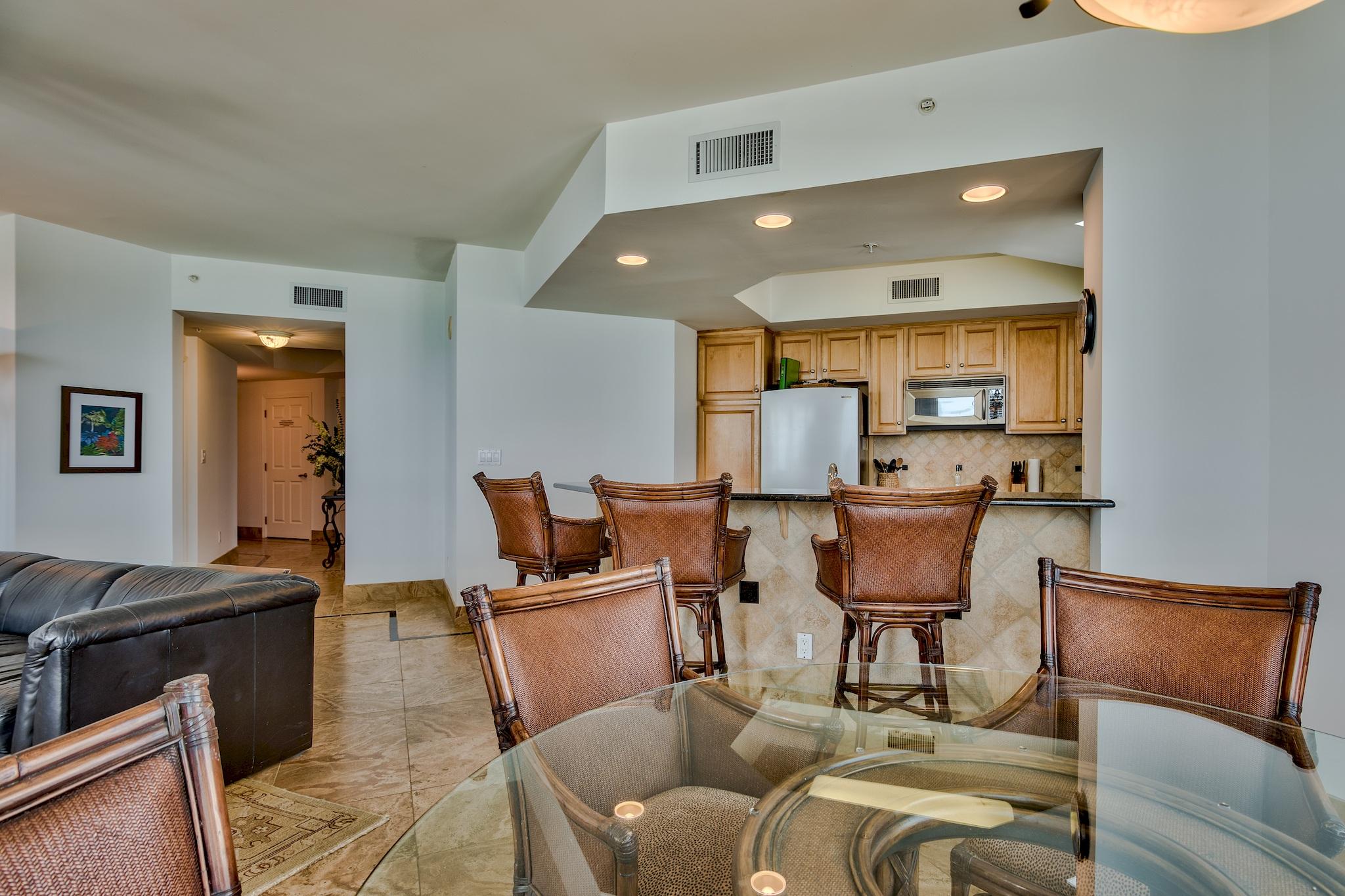 SILVER BEACH TOWERS - Residential