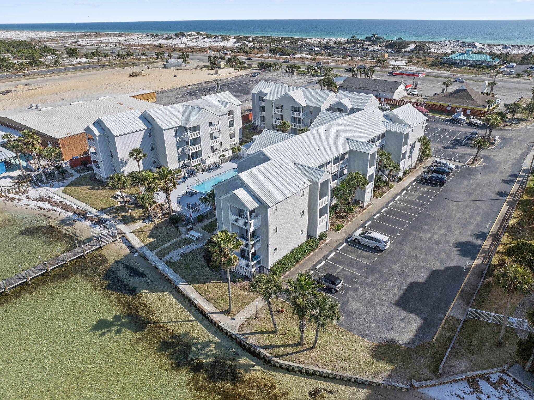 HERMITAGE CONDOMINIUM - Residential