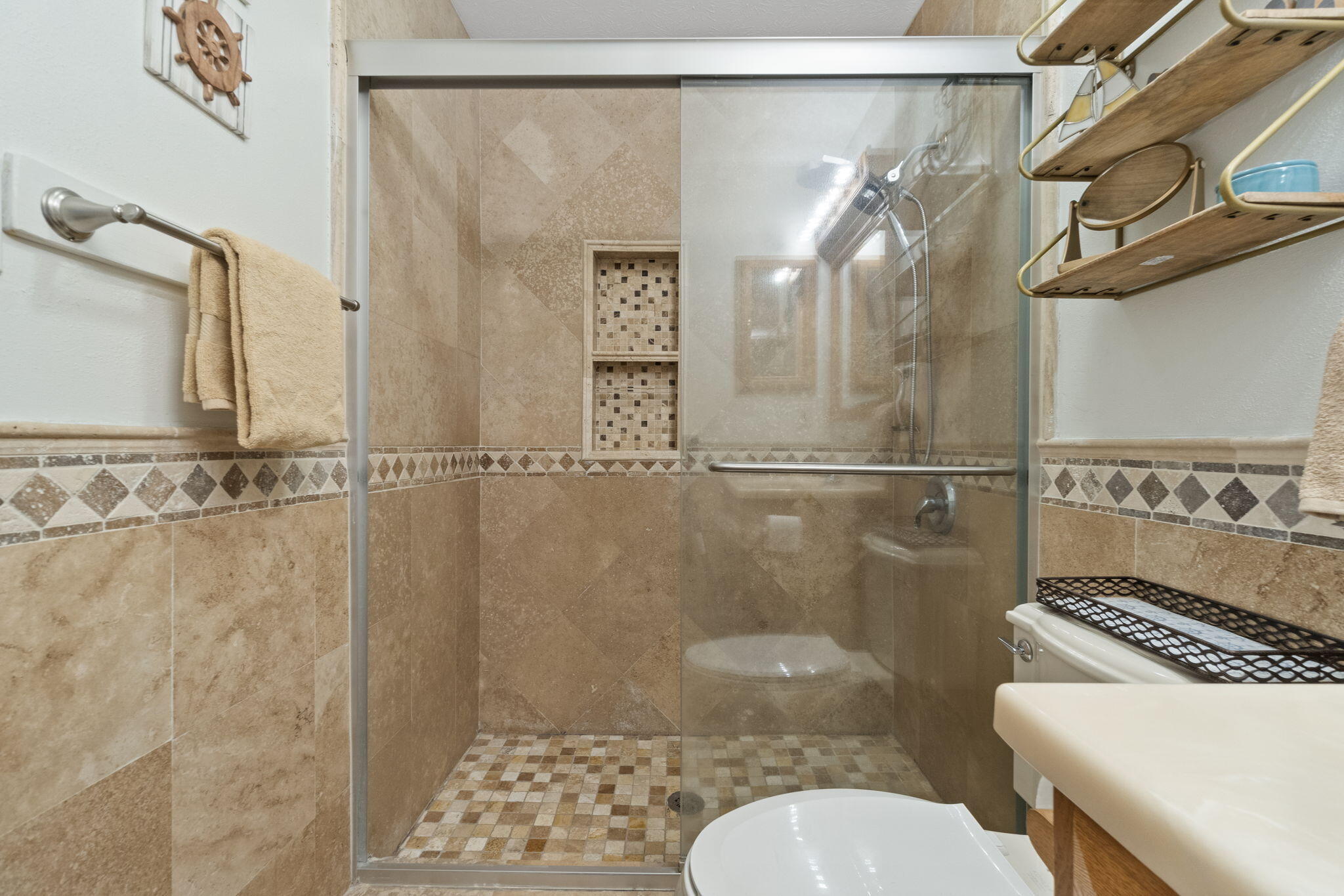 HERMITAGE CONDOMINIUM - Residential