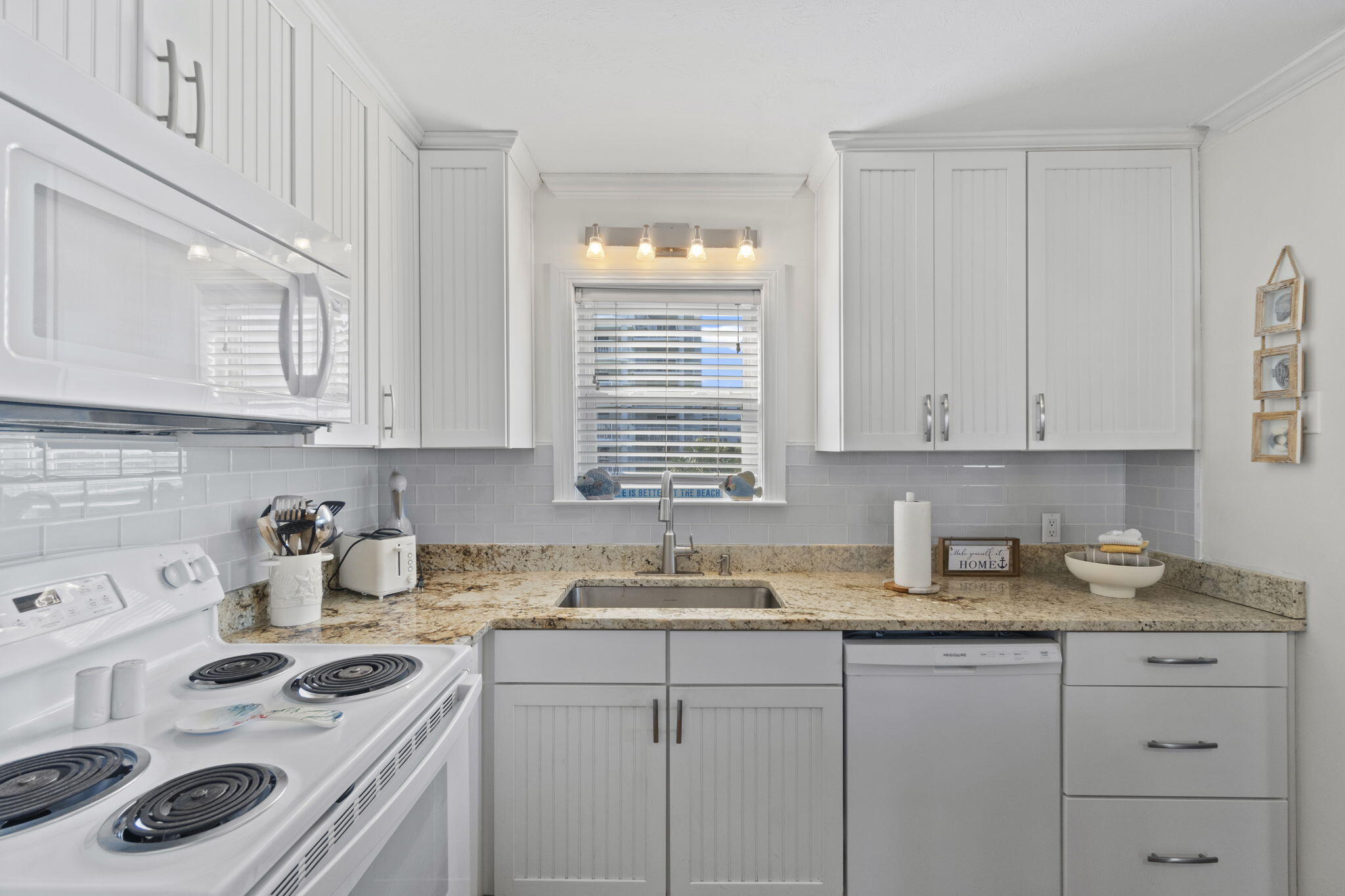 HERMITAGE CONDOMINIUM - Residential