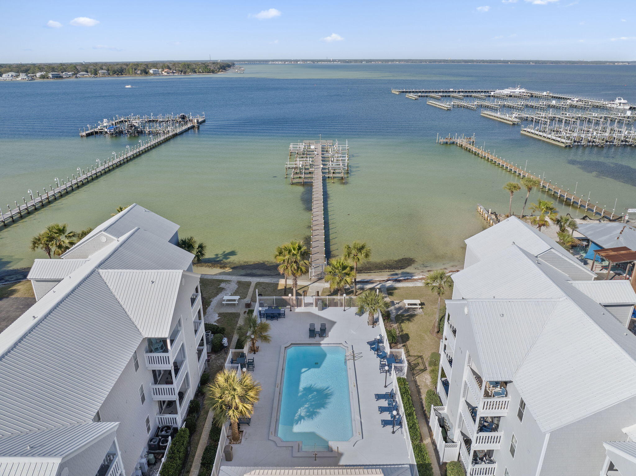 HERMITAGE CONDOMINIUM - Residential