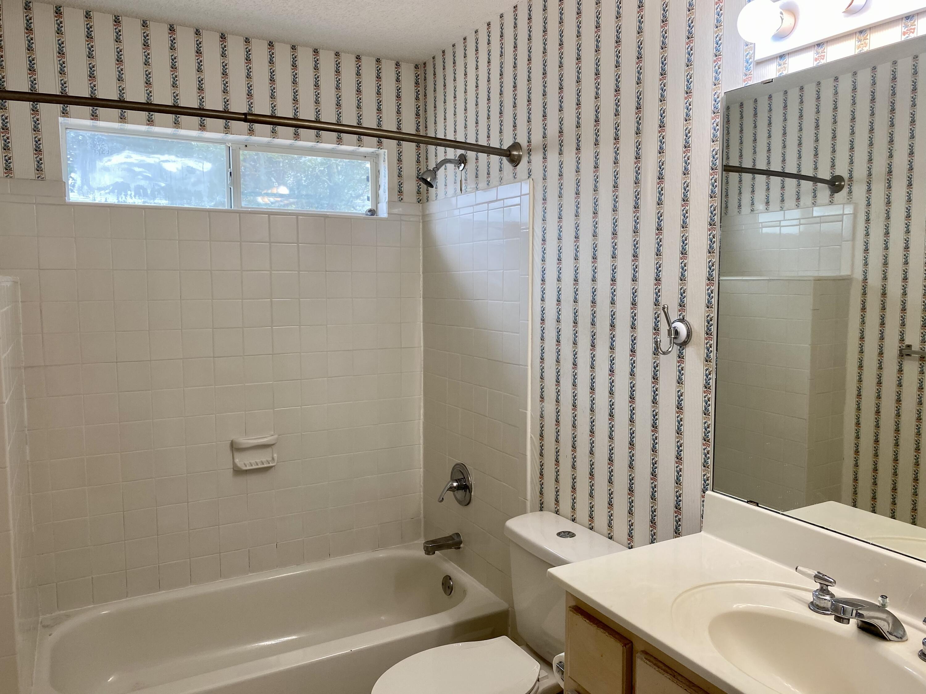 NAVARRE S/D 1ST ADDN - Residential