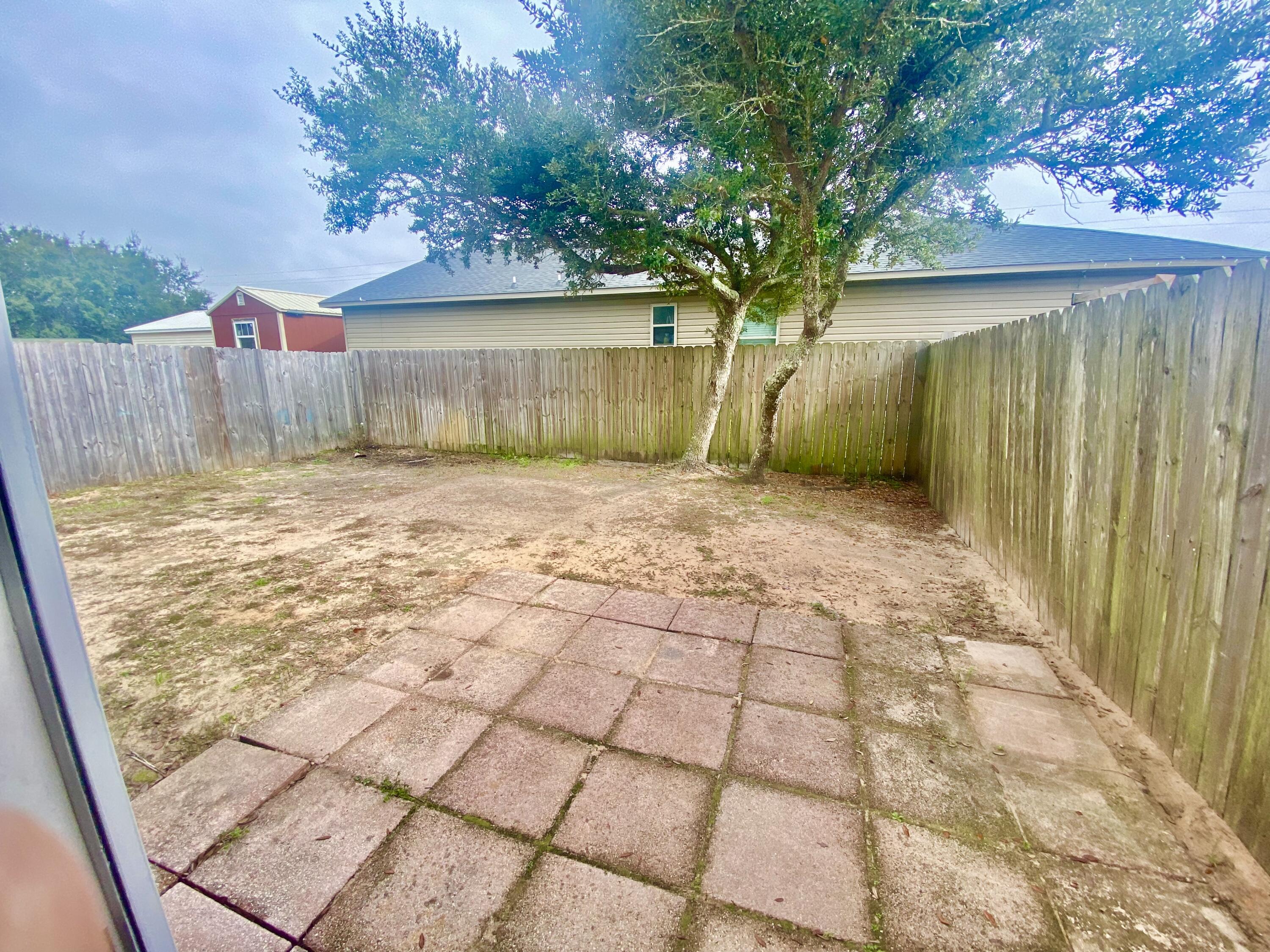 NAVARRE S/D 1ST ADDN - Residential