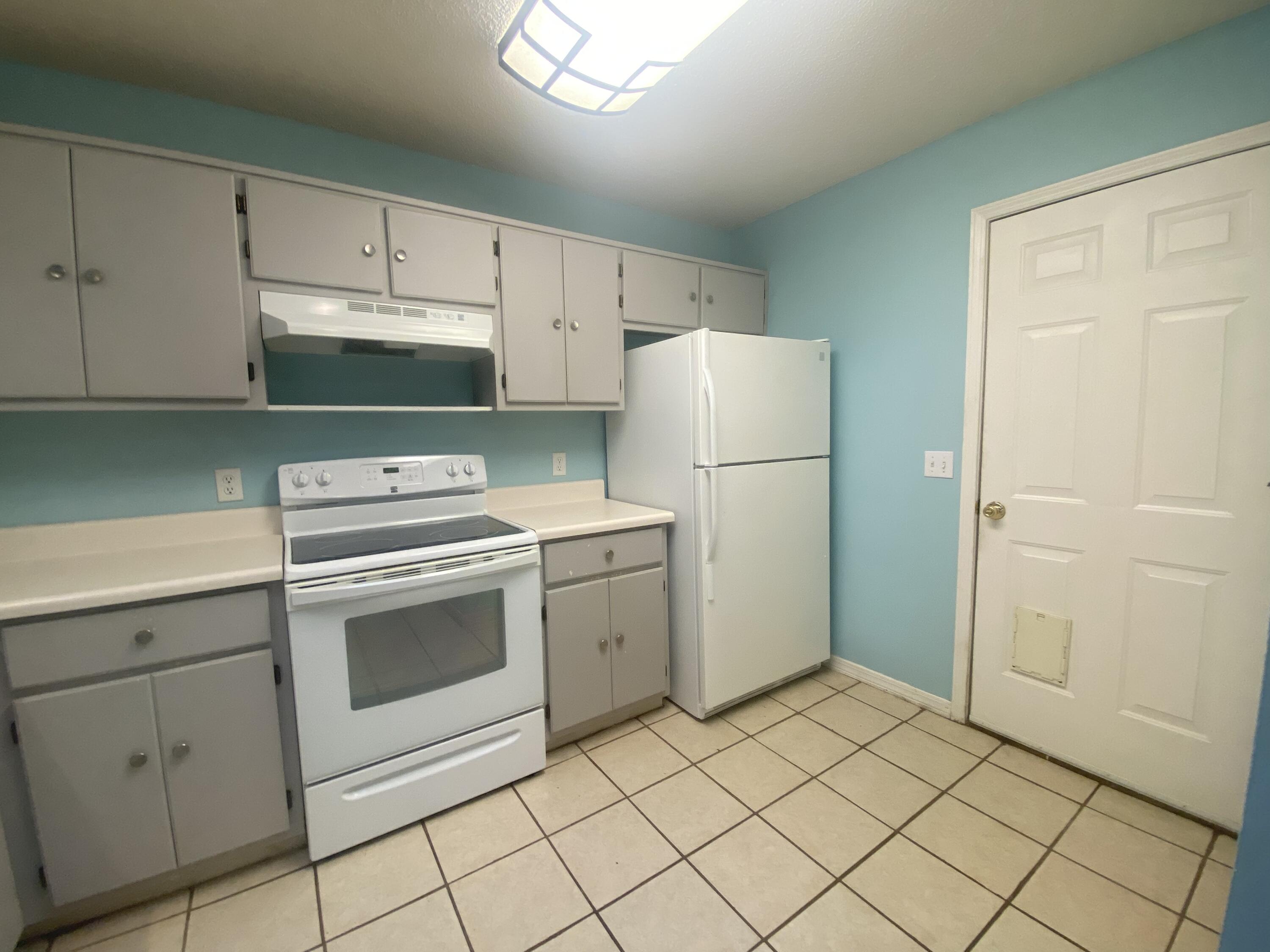 NAVARRE S/D 1ST ADDN - Residential