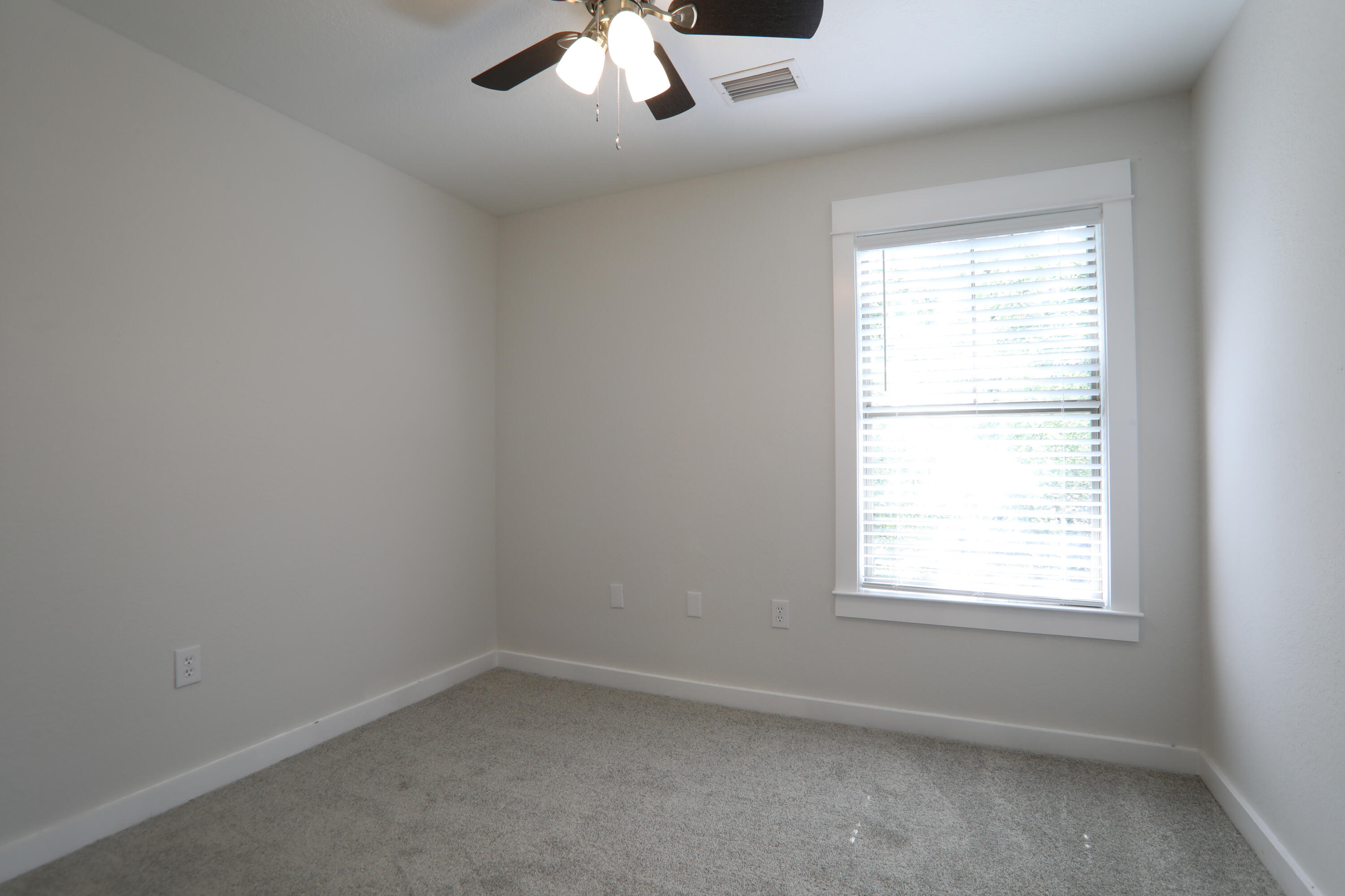 OAKWOOD HILLS UNIT 1 - Residential