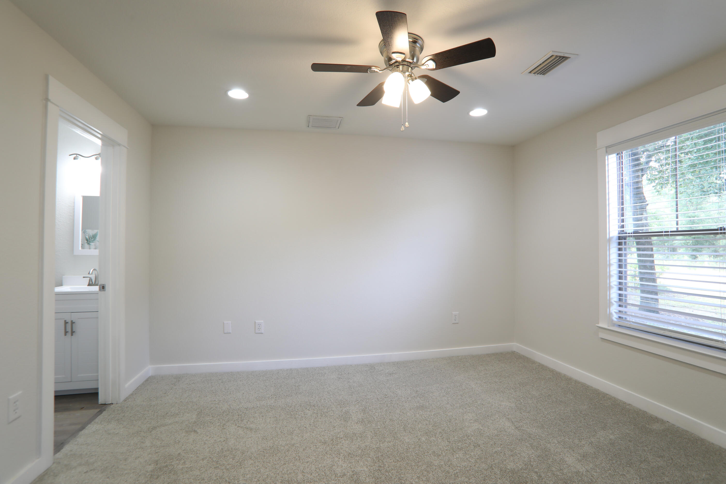 OAKWOOD HILLS UNIT 1 - Residential