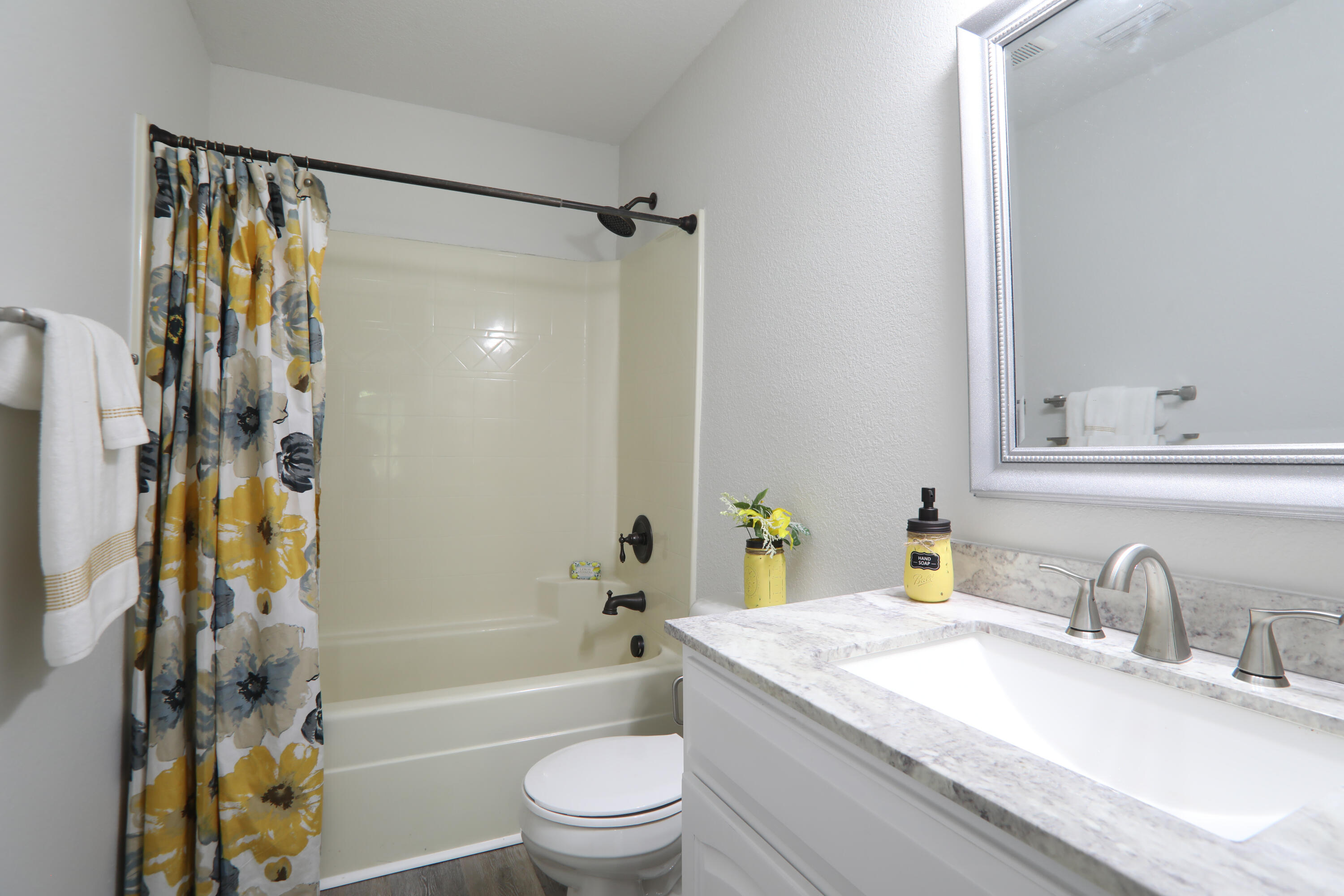 OAKWOOD HILLS UNIT 1 - Residential