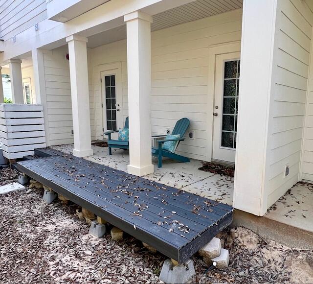 ONE TWENTY FIVE CRYSTAL BEACH DRIVE - Residential