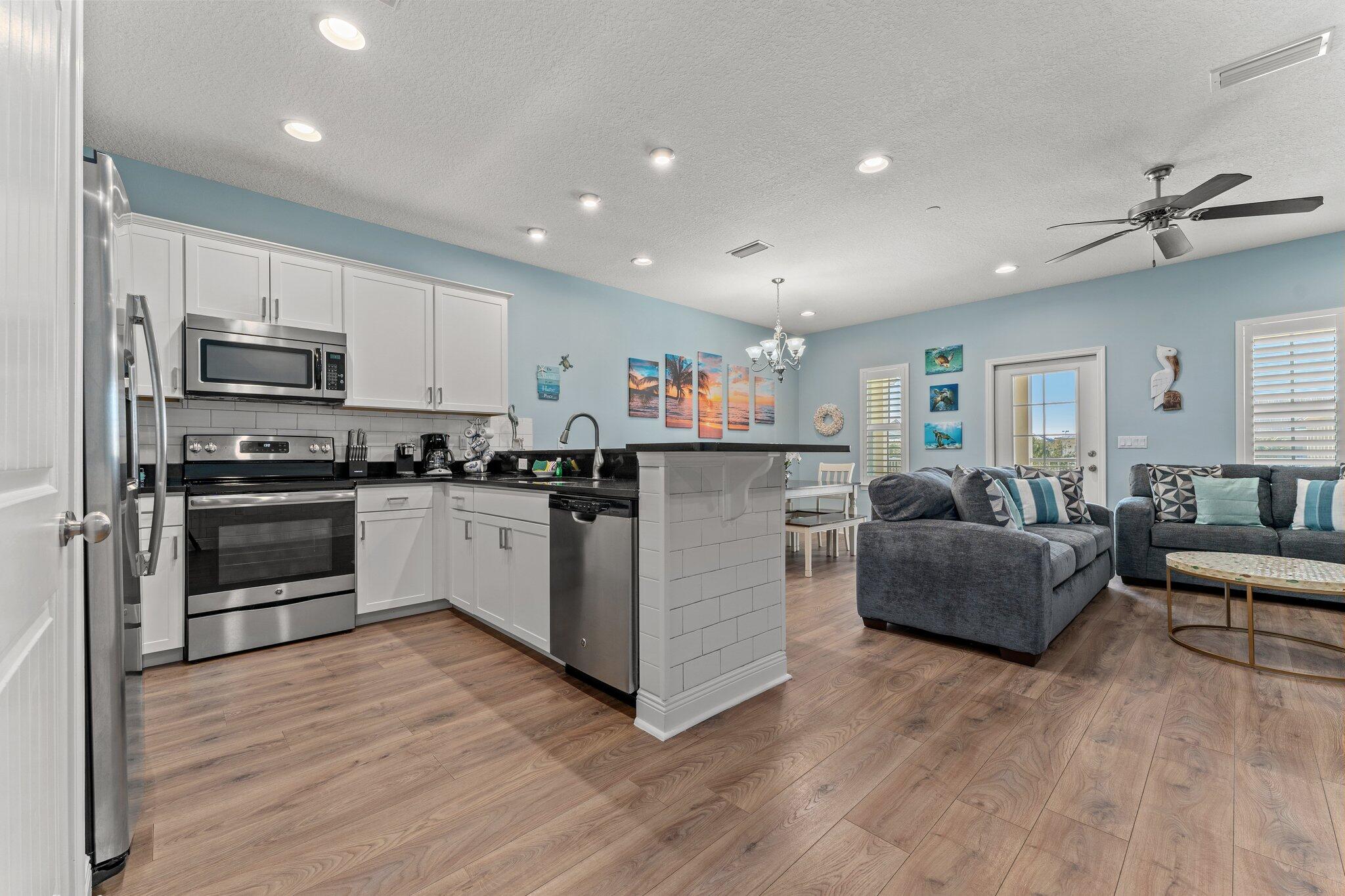 ONE TWENTY FIVE CRYSTAL BEACH DRIVE - Residential