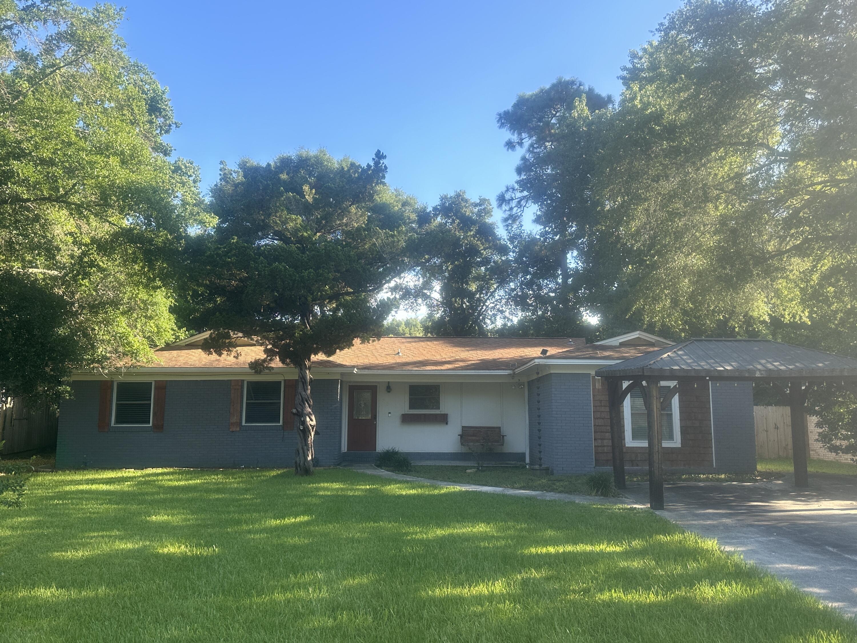Welcome to the heart of Niceville. This 4 bedroom/3 bath home has the location and convenience. The Seller is motivated as to provide a new roof and shower insert prior to close along with a $3000 flooring credit.These small projects don't take away from the exceptional value. As you enter this home the open kitchen and family area is large with great sight lines to the fireplace that centers the family area.All bedrooms are nice size with 2 having ensuite bathrooms.The large fenced back yard has a work shop and an additional storage unit.This home offers an incredible value in the Niceville area. Give me a call to schedule your private showing.