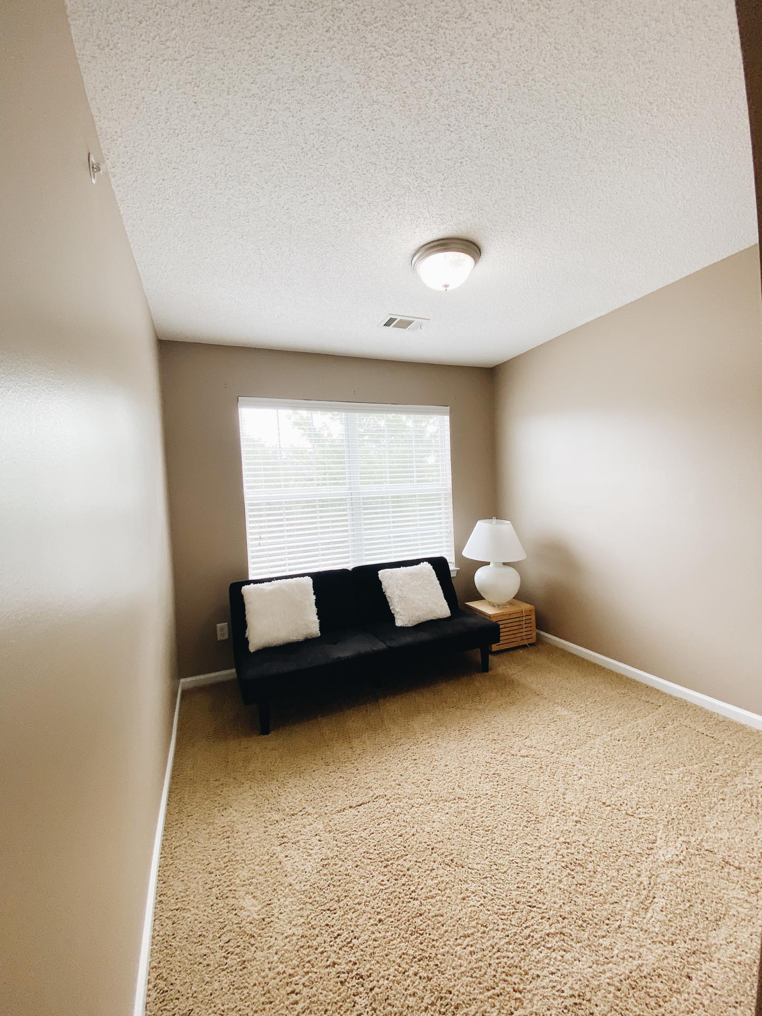 ROLLING PINES - Residential