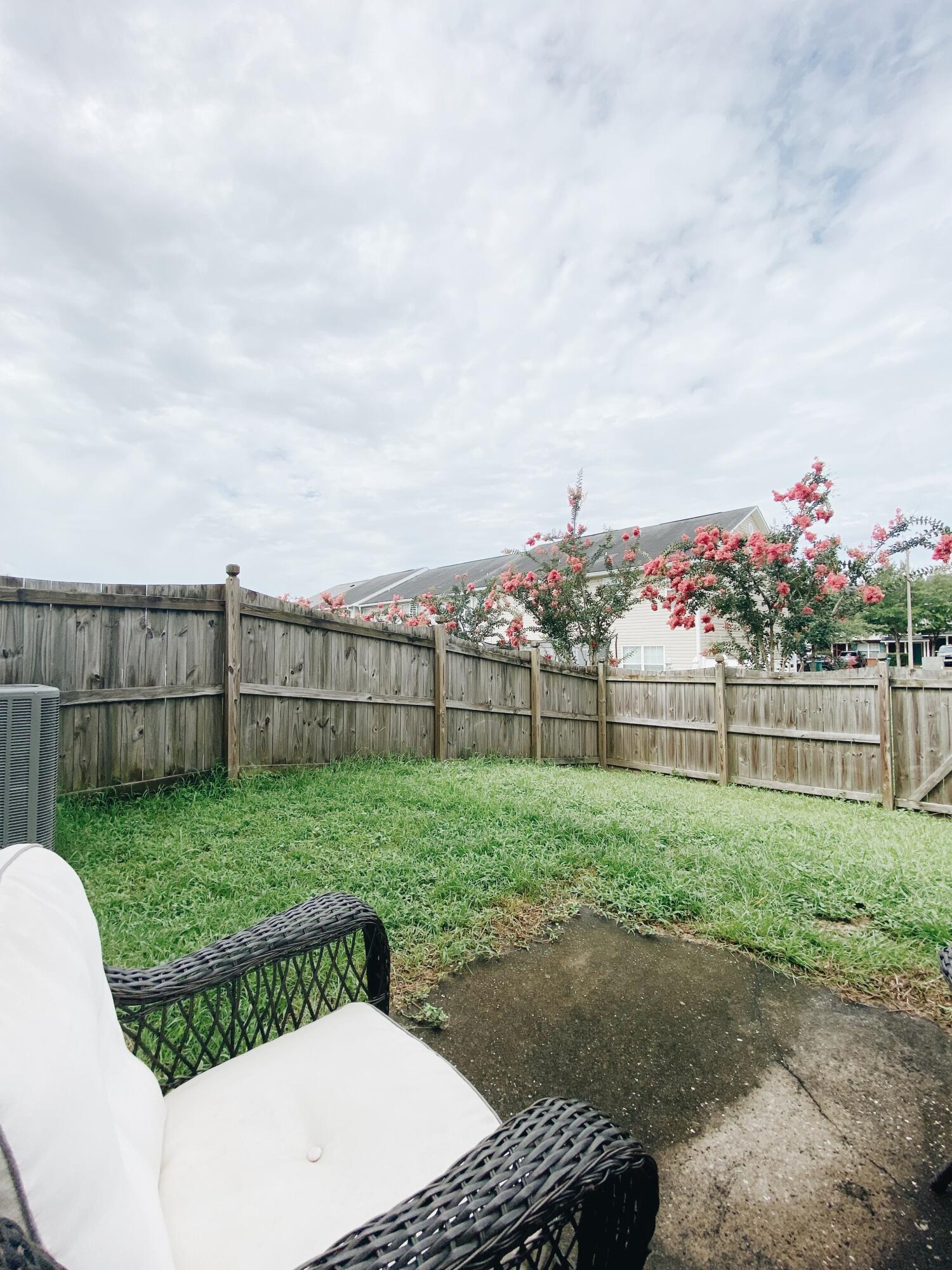 ROLLING PINES - Residential