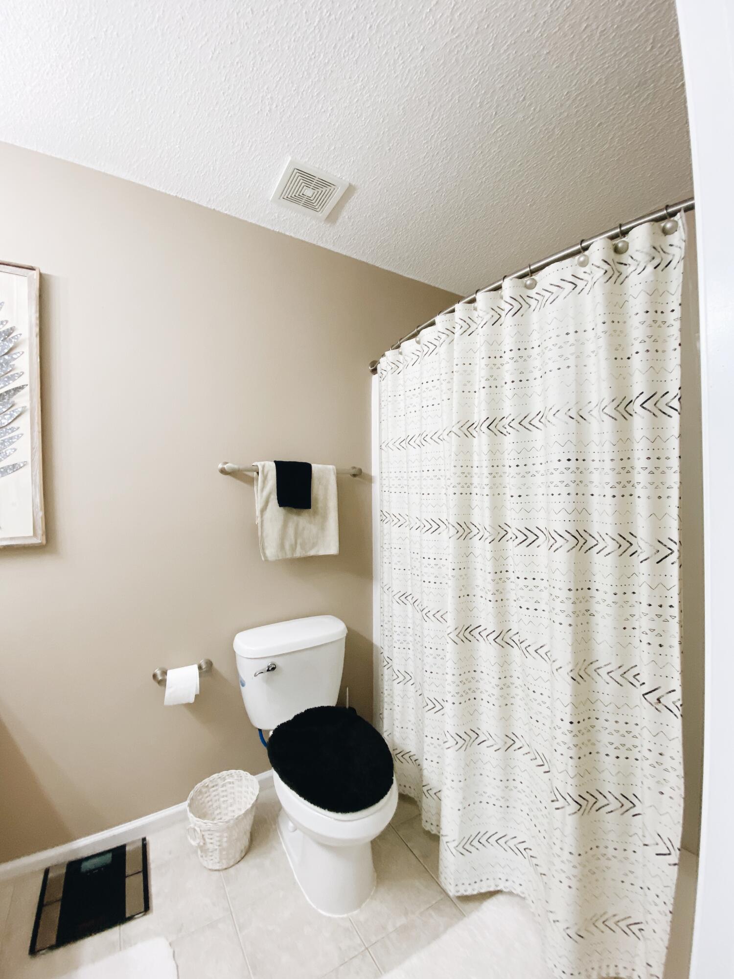 ROLLING PINES - Residential