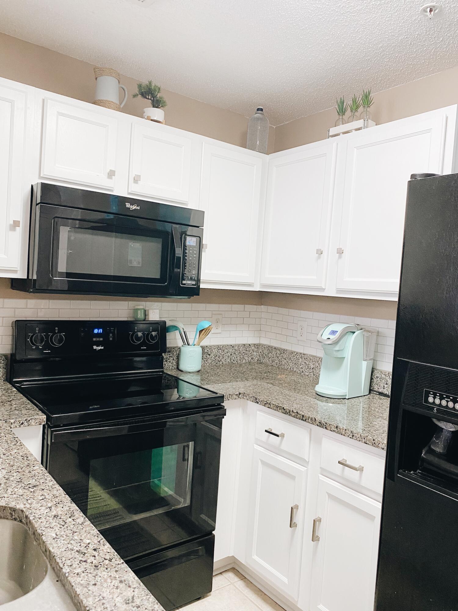 ROLLING PINES - Residential