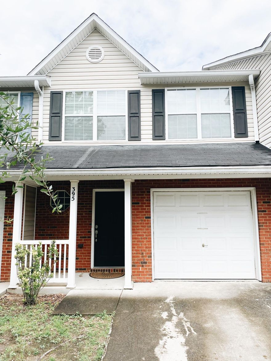 You don't want to miss out on this one! This well maintained, 3 bedroom; 2.5 bath townhouse is located in the heart of Crestview, minutes away from shopping! This home has granite countertops, undermount sink, and black appliances in the kitchen with NEW LVP FLOORING in living and dining room area! Come see this adorable home now!