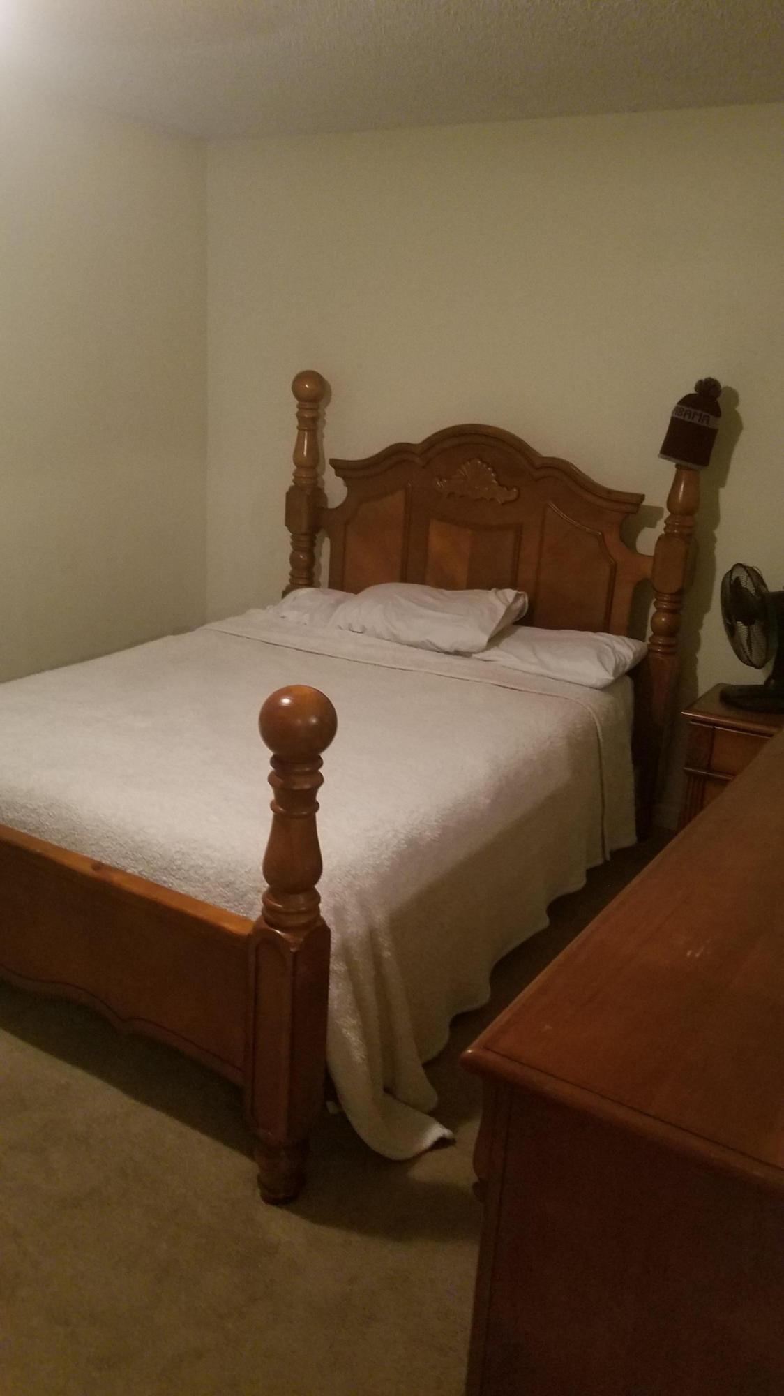 PINE SHADOWS T/H 1ST ADDN - Residential