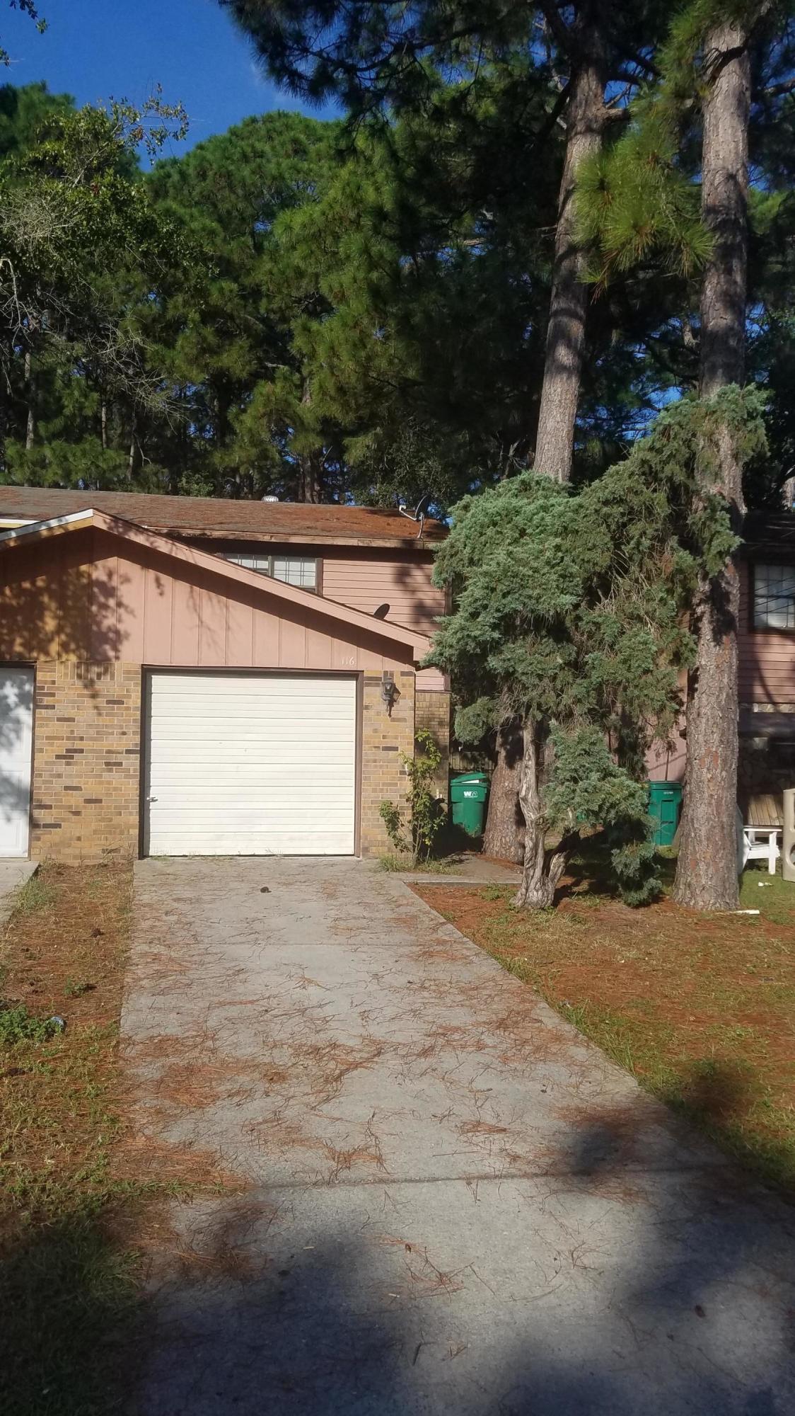 End unit townhouse is located in central Shalimar and features a 1 car garage. Tile downstairs and carpet upstairs. Take a look when you get a chance very easy to show.