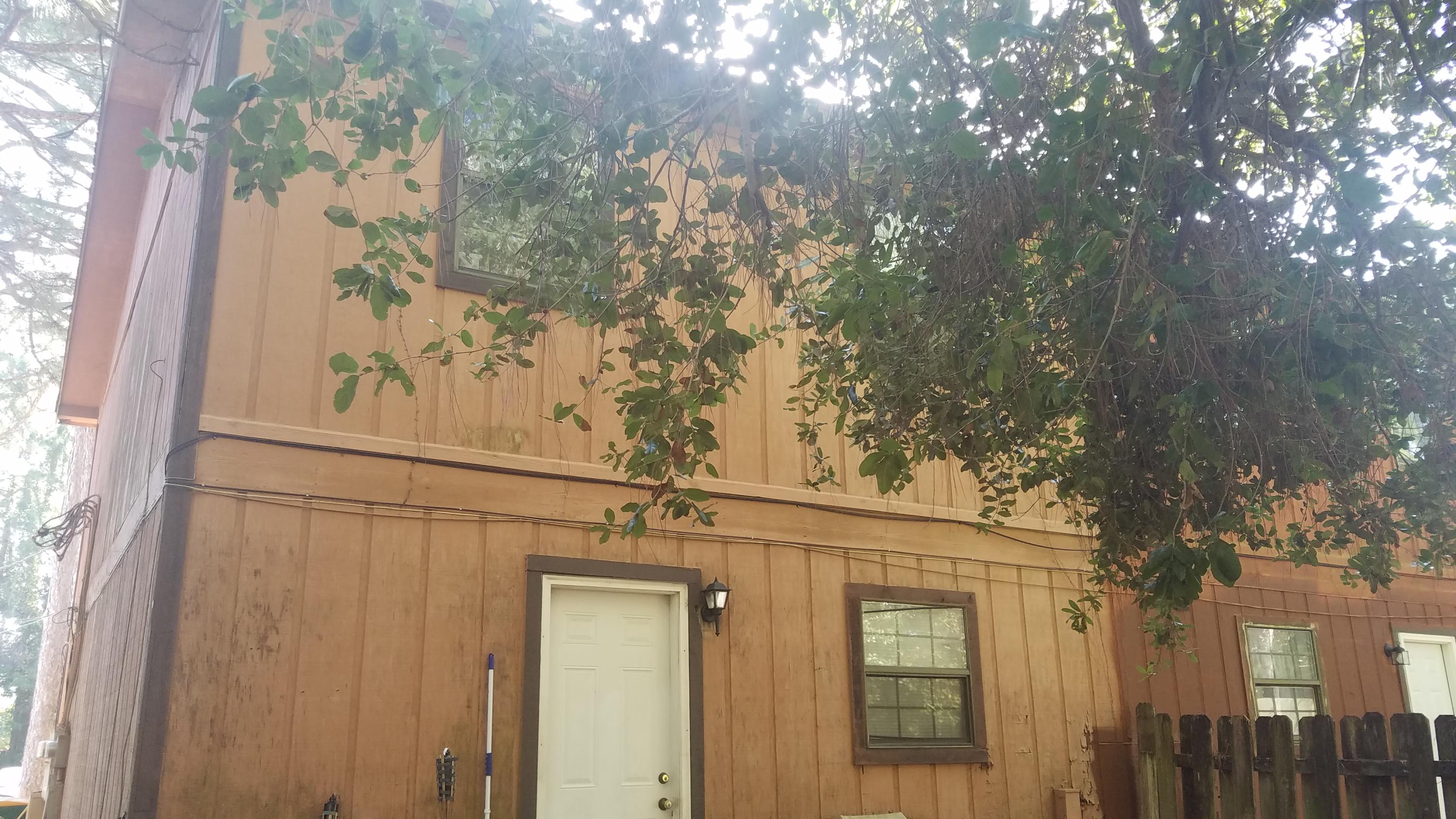 PINE SHADOWS T/H 1ST ADDN - Residential