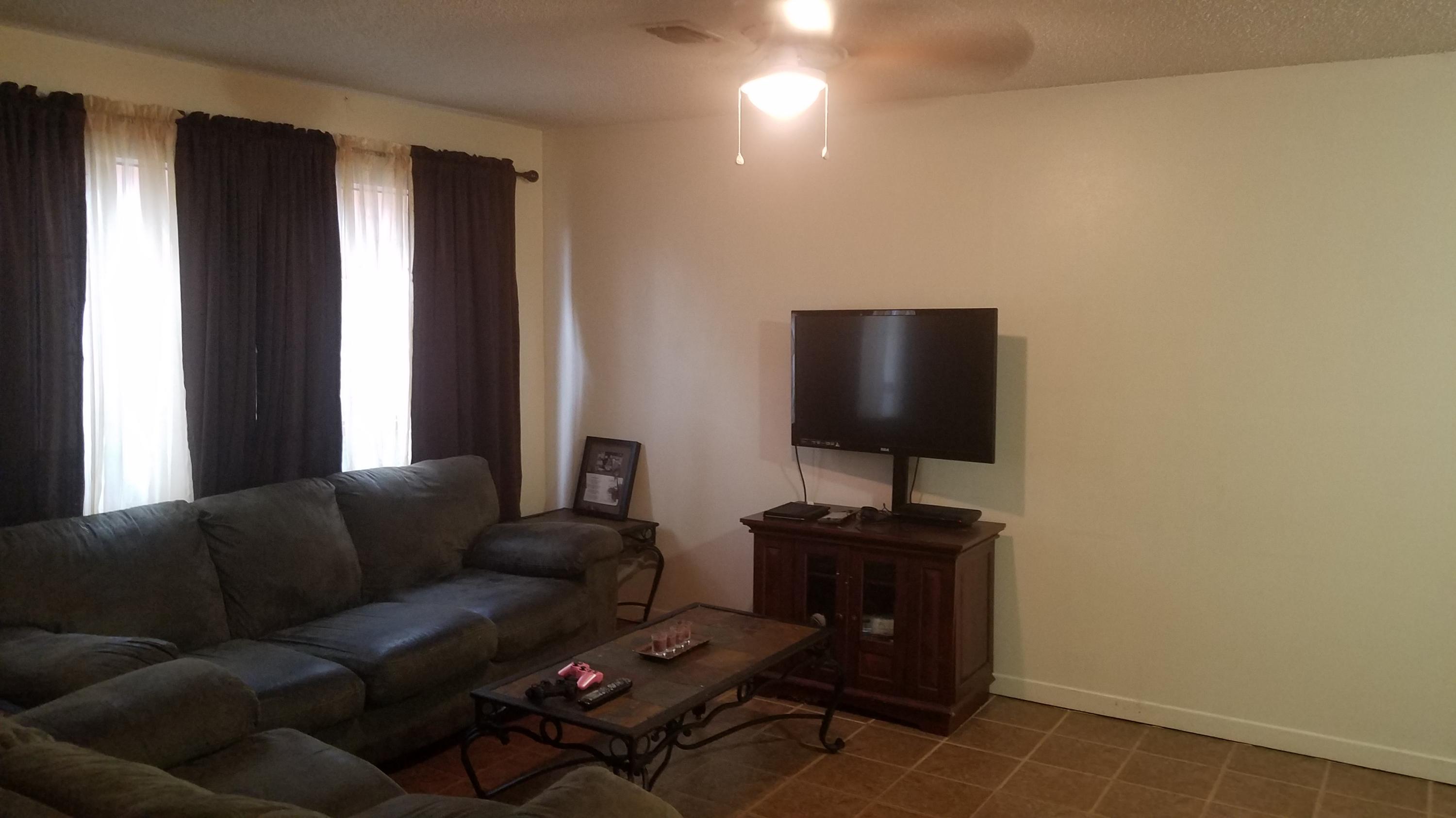 PINE SHADOWS T/H 1ST ADDN - Residential