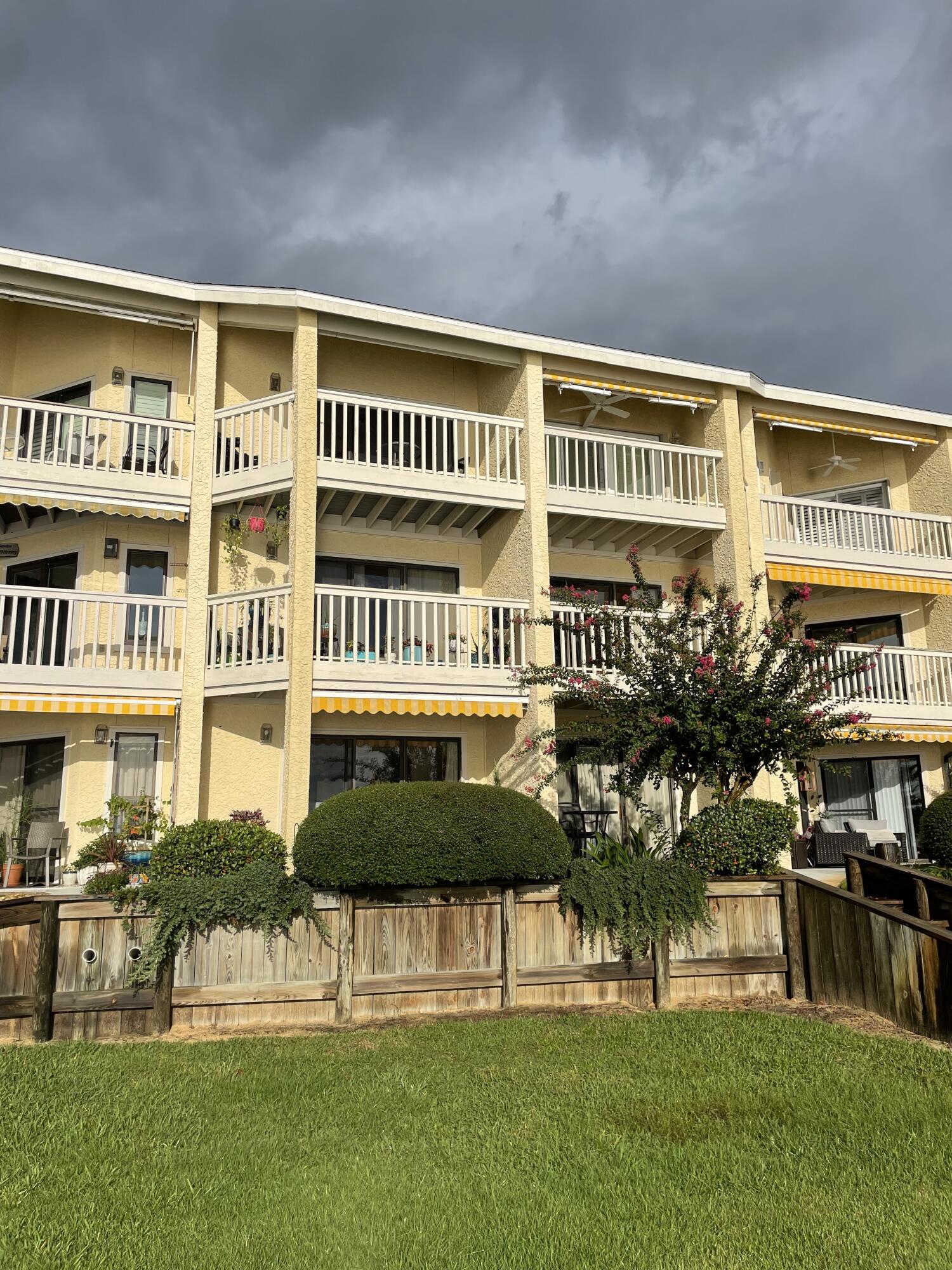 BAYSIDE VILLAS CONDO - Residential