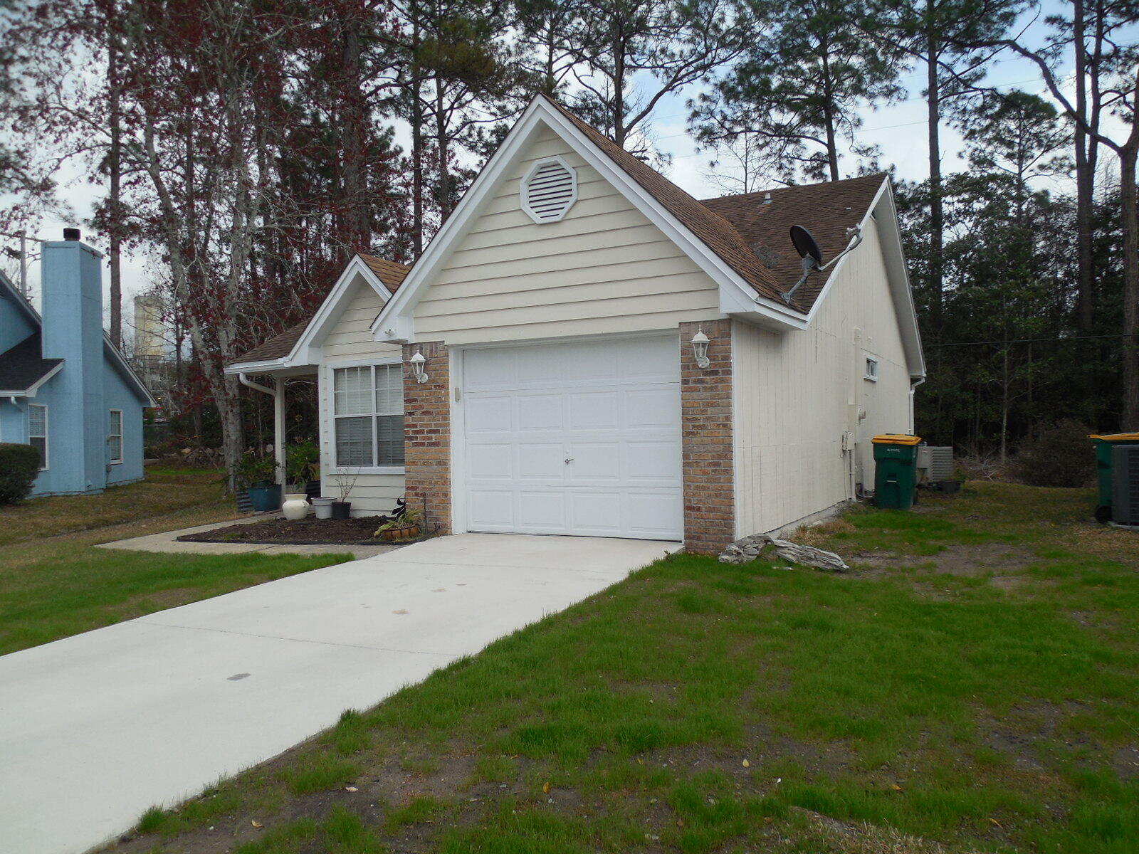 YORKTOWN AT WILLOW BEND - Residential