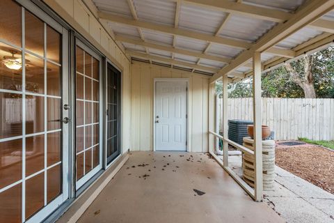 A home in Fort Walton Beach