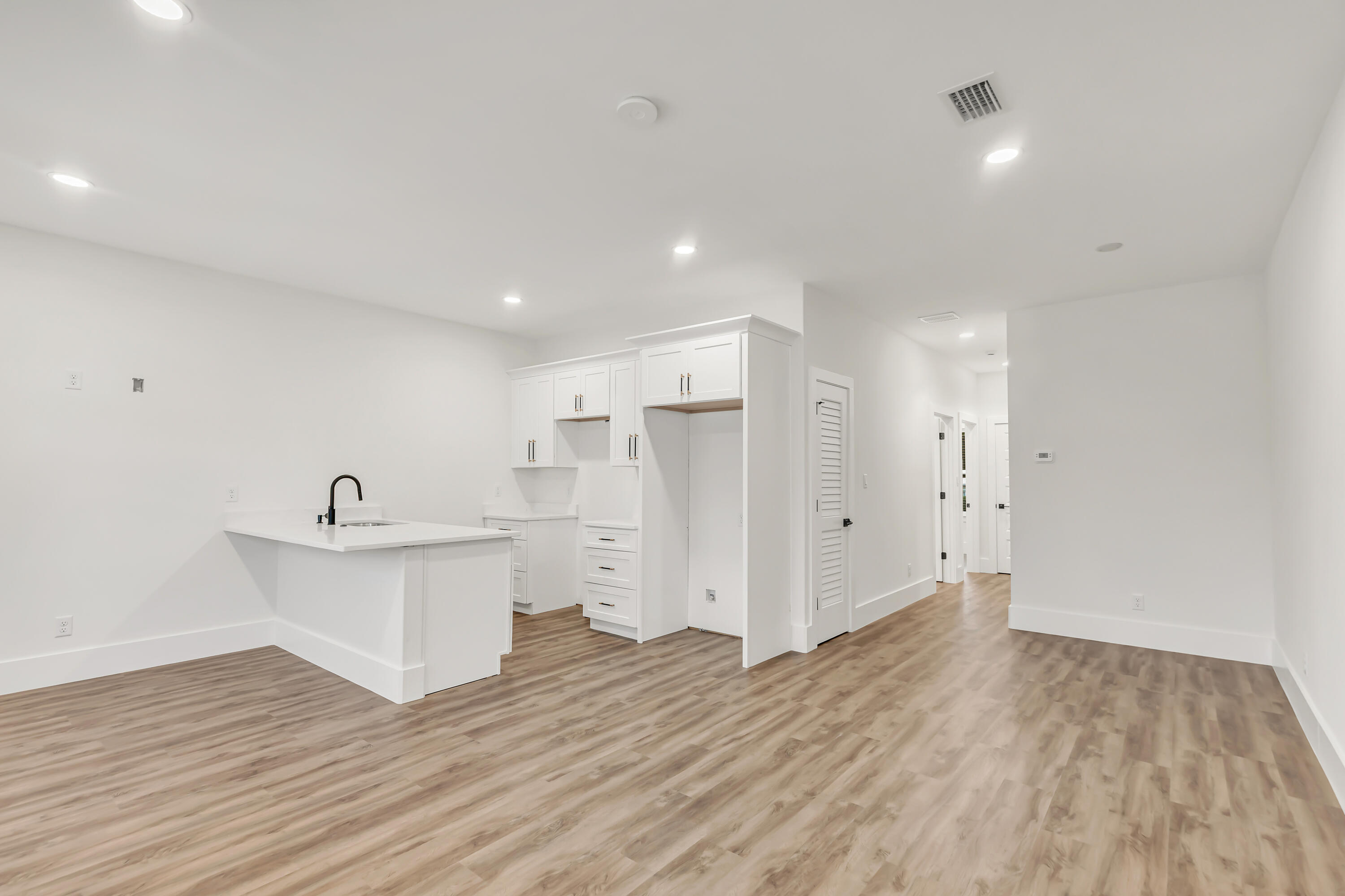 SHELTER COVE ESTATES - Residential