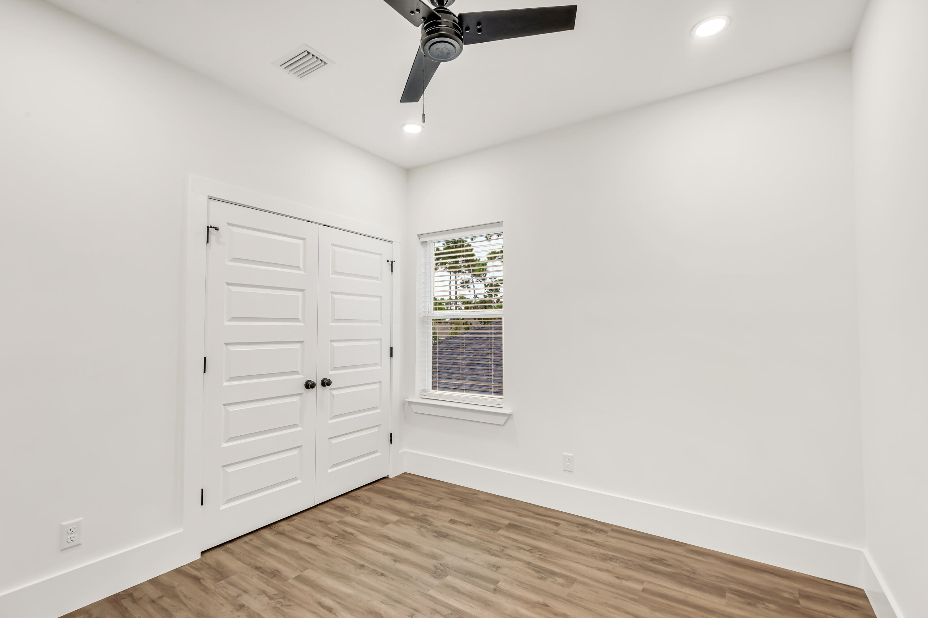 SHELTER COVE ESTATES - Residential