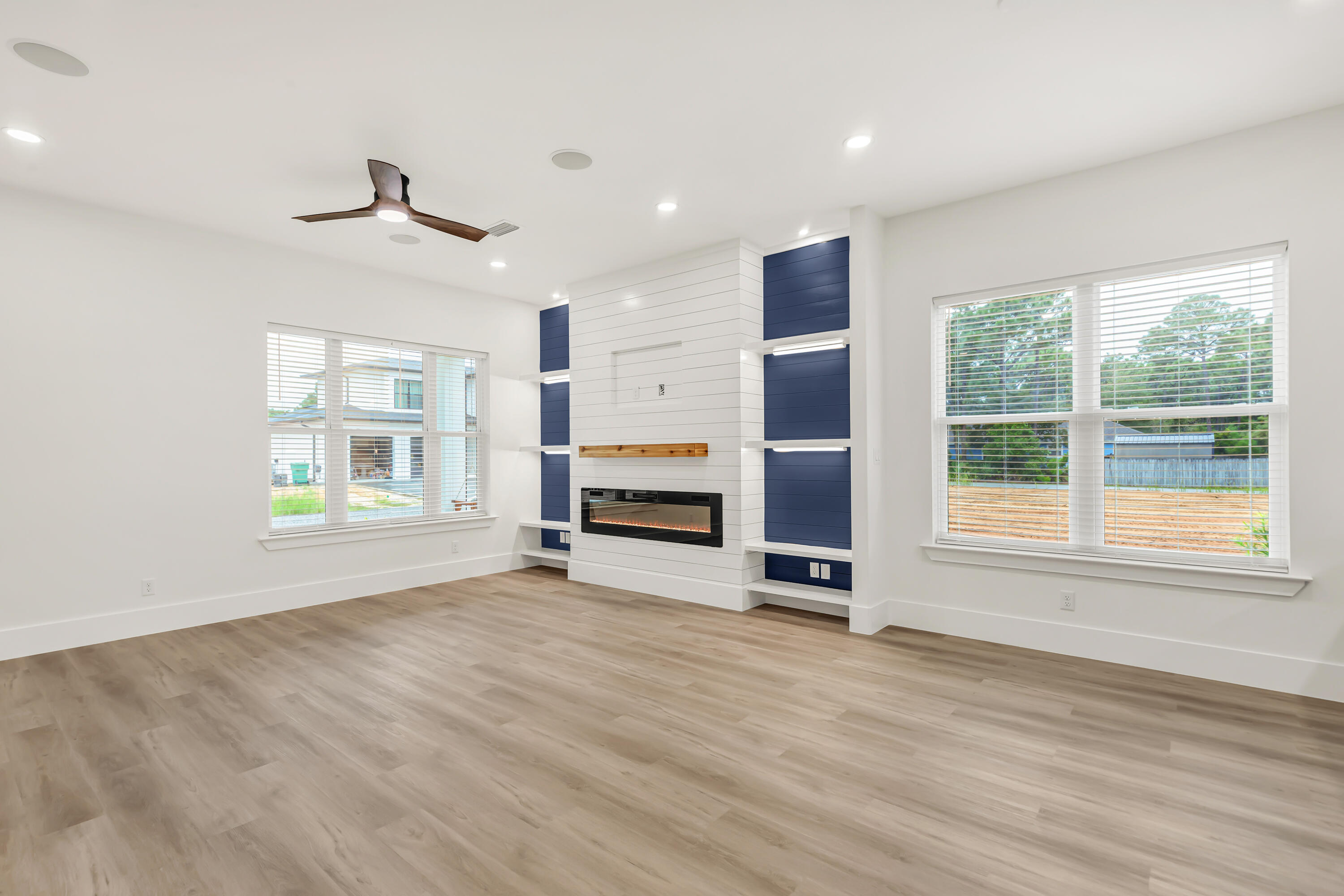 SHELTER COVE ESTATES - Residential