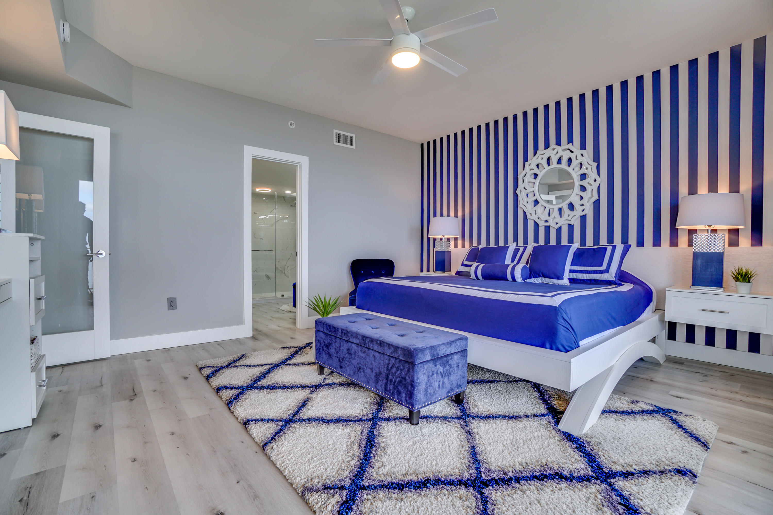 TREASURE ISLAND - Residential