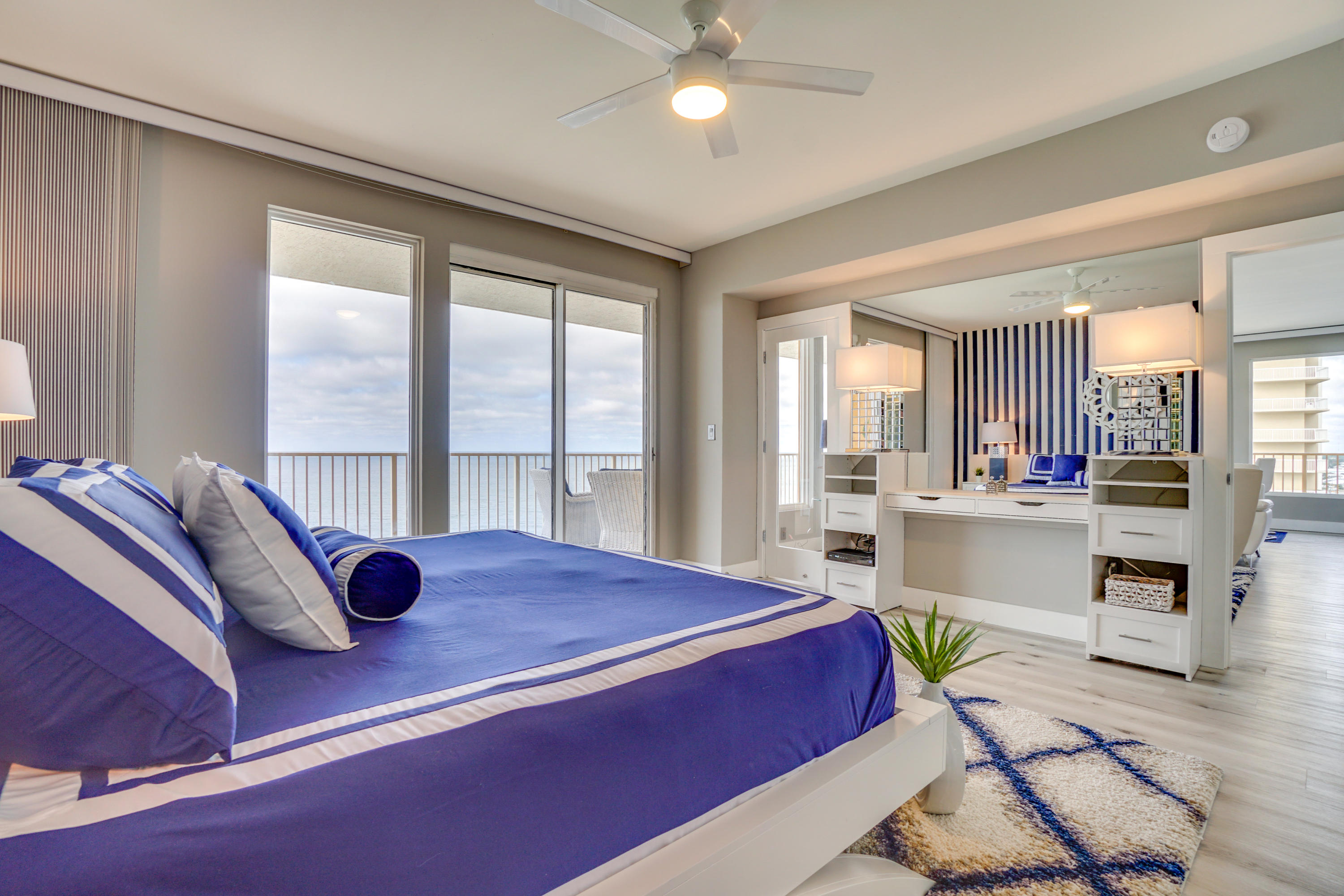 TREASURE ISLAND - Residential