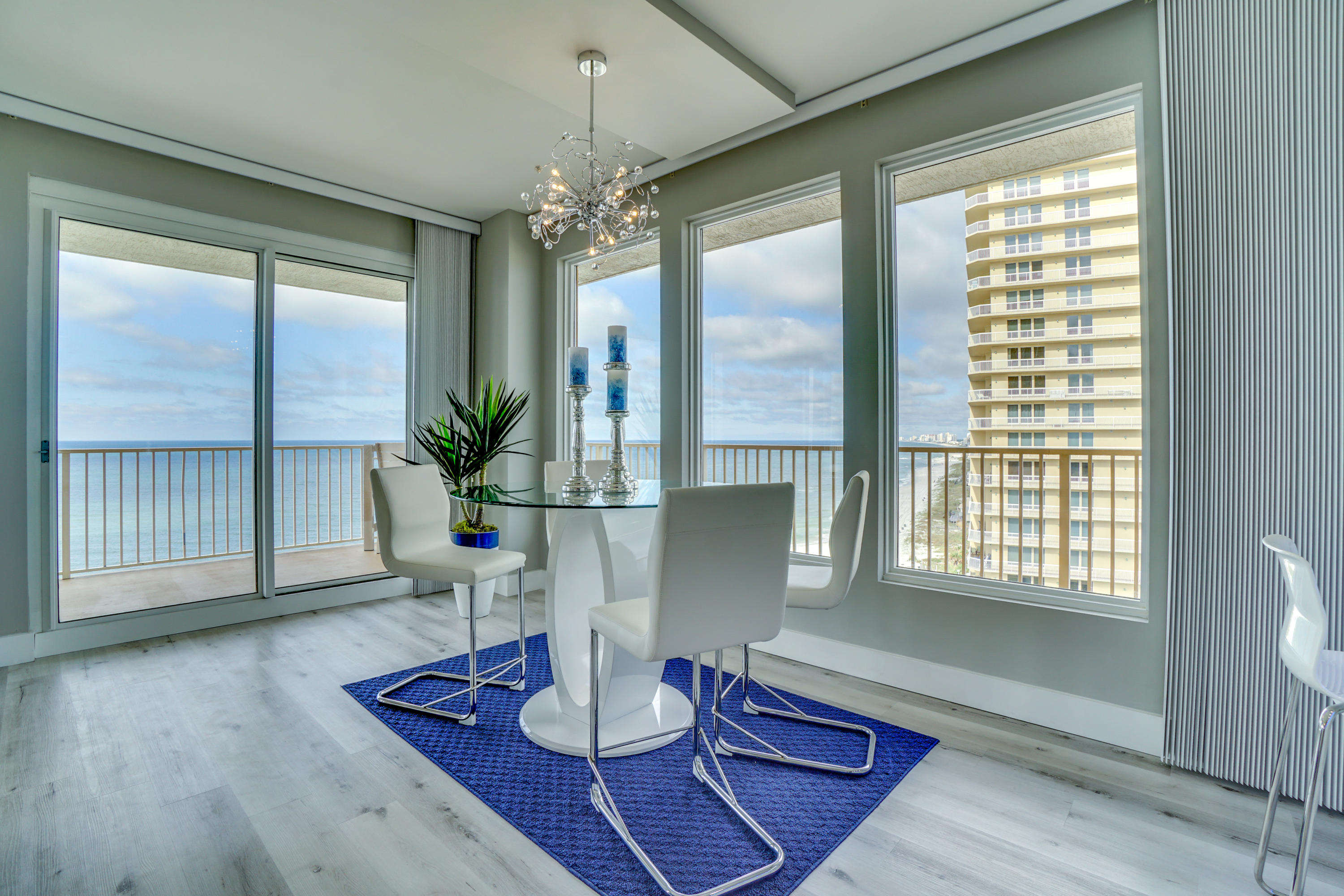 TREASURE ISLAND - Residential