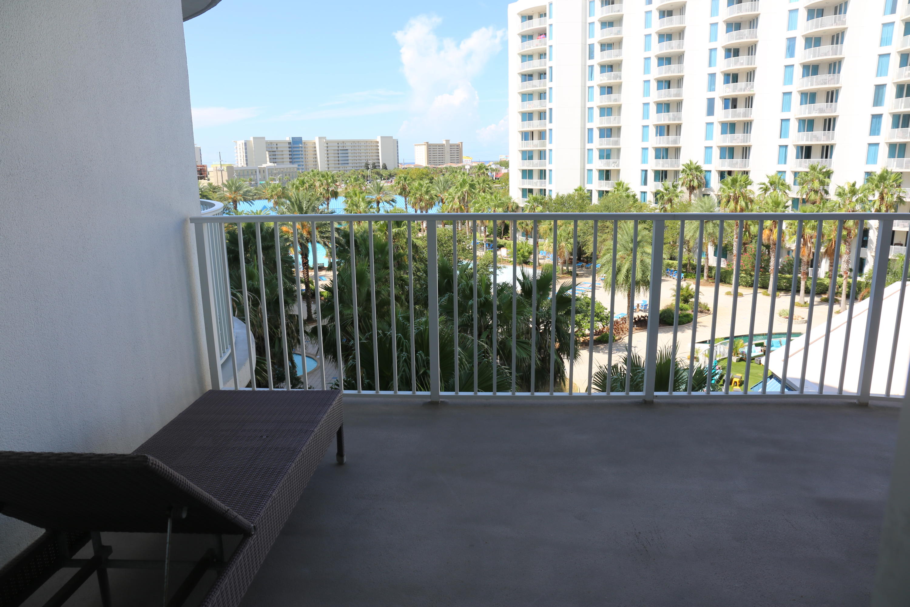 THE PALMS OF DESTIN - Residential