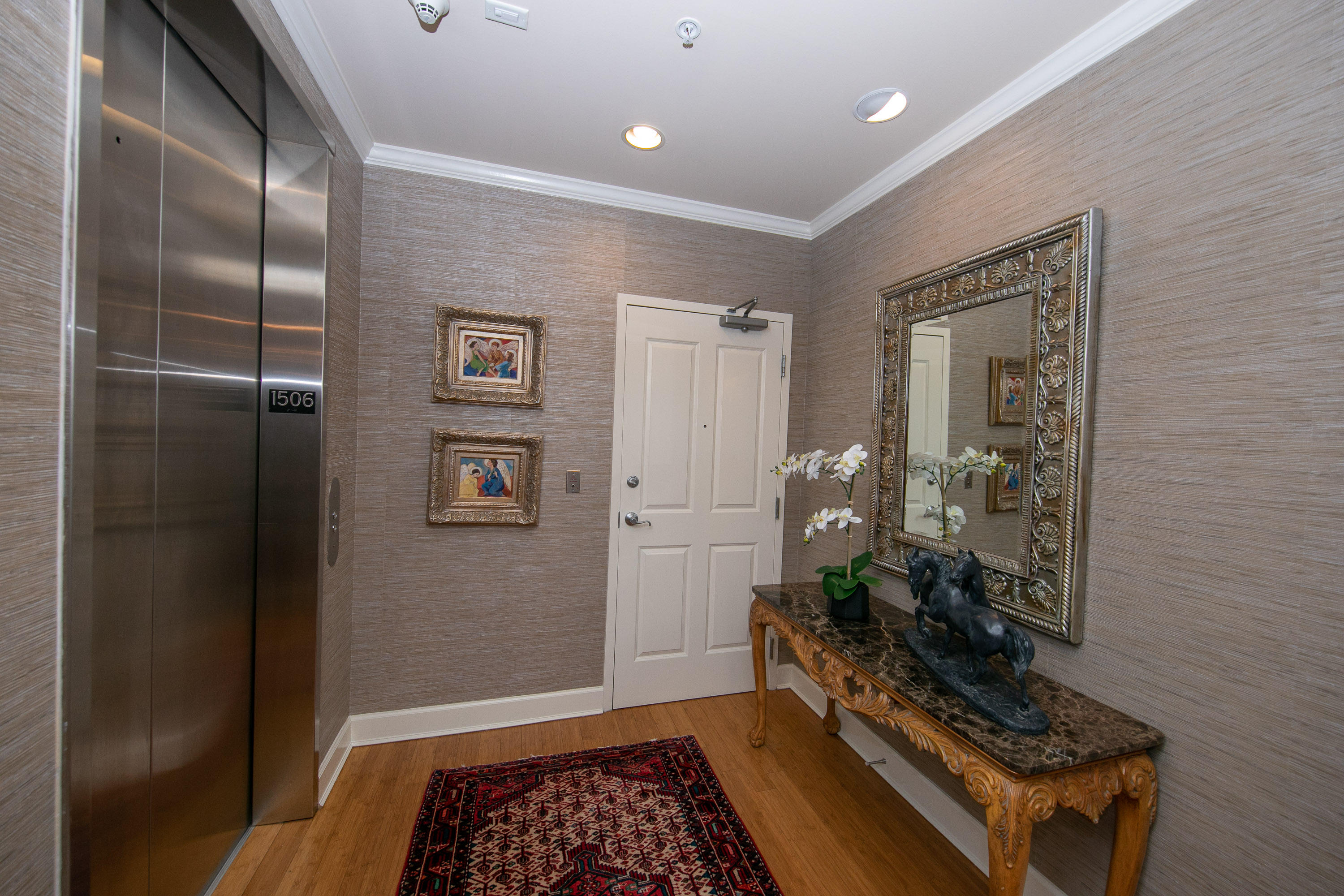 ONE WATER PLACE AT KELLY PLANTATION - Residential