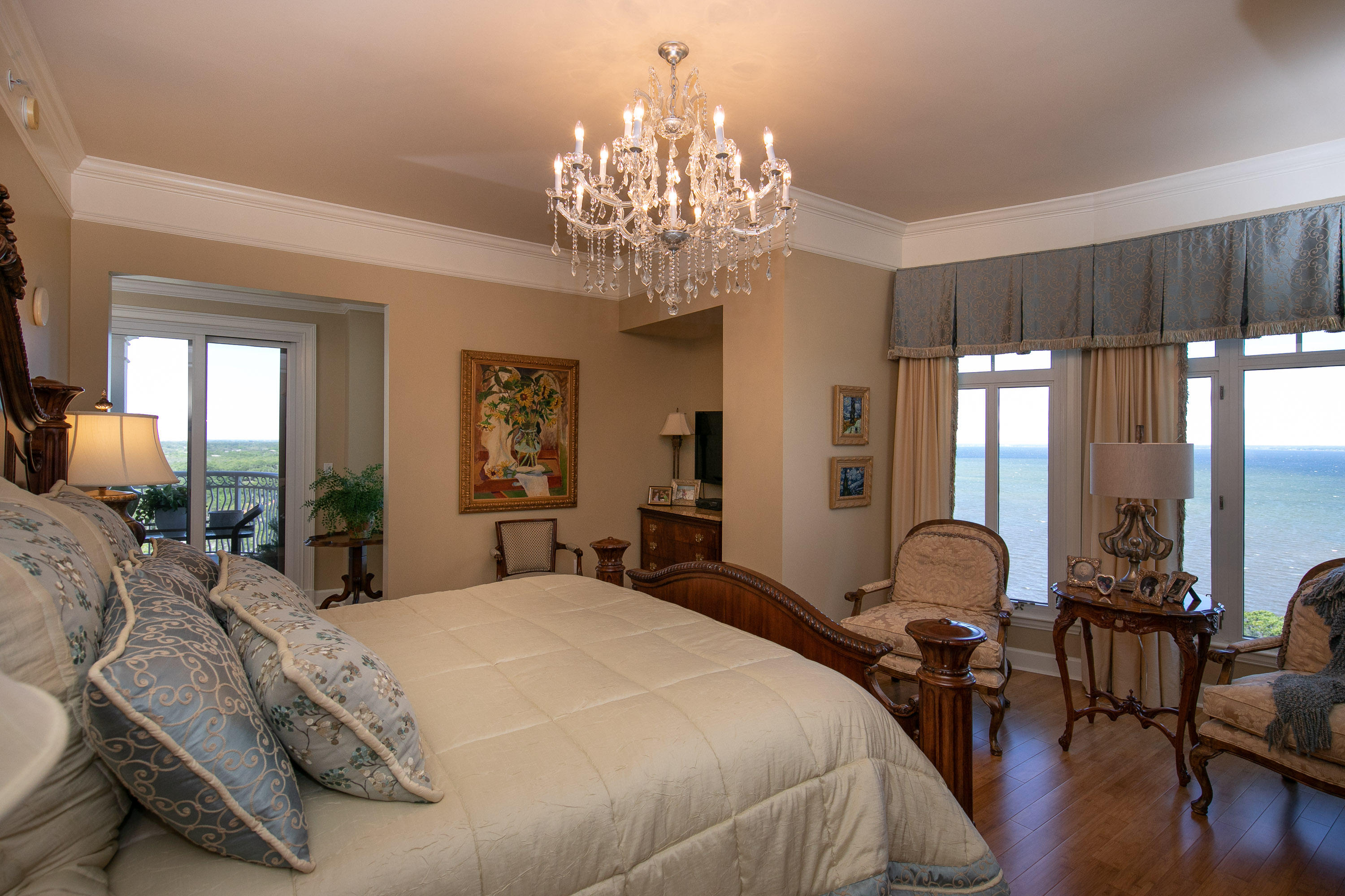 ONE WATER PLACE AT KELLY PLANTATION - Residential