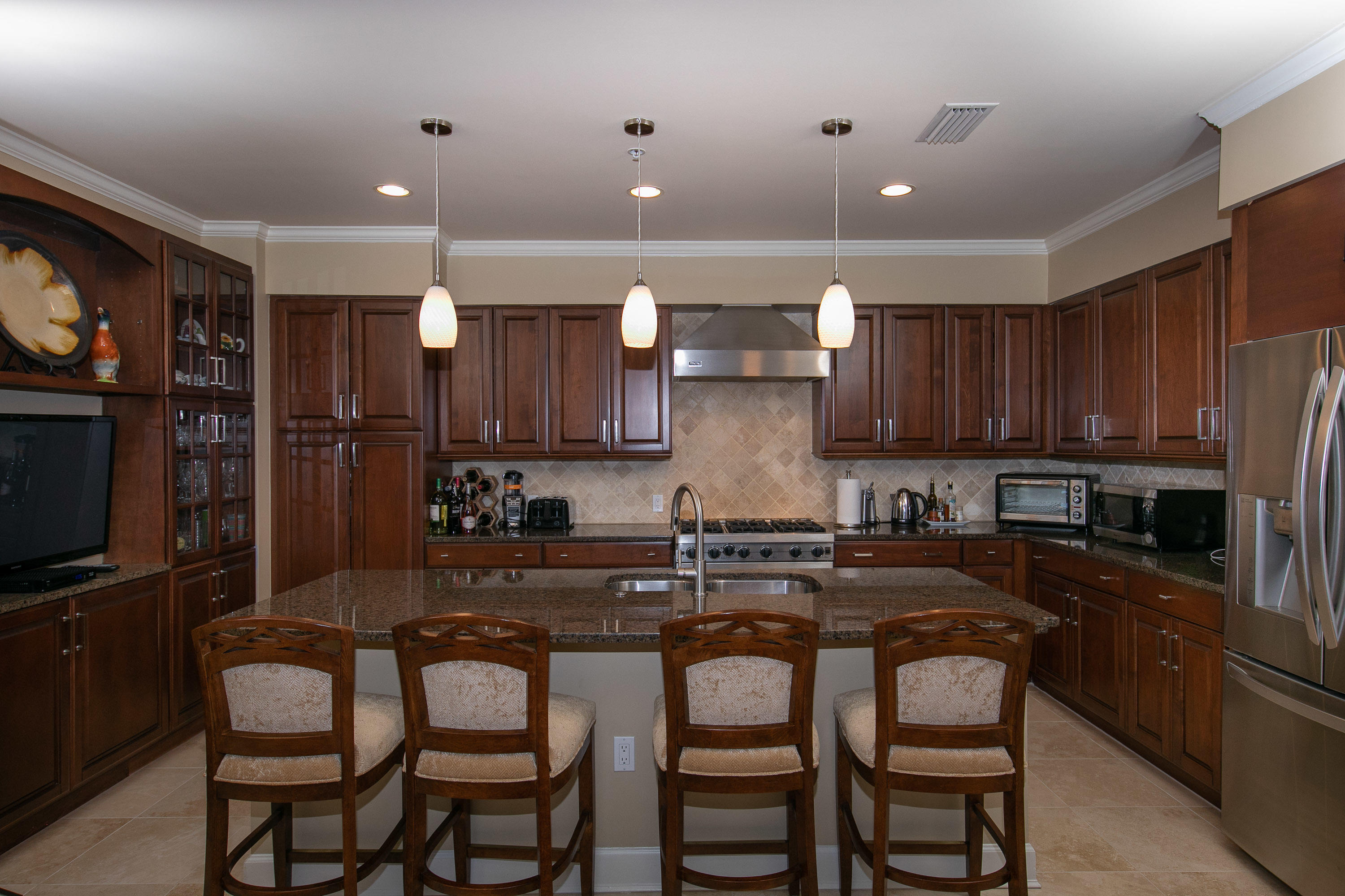 ONE WATER PLACE AT KELLY PLANTATION - Residential