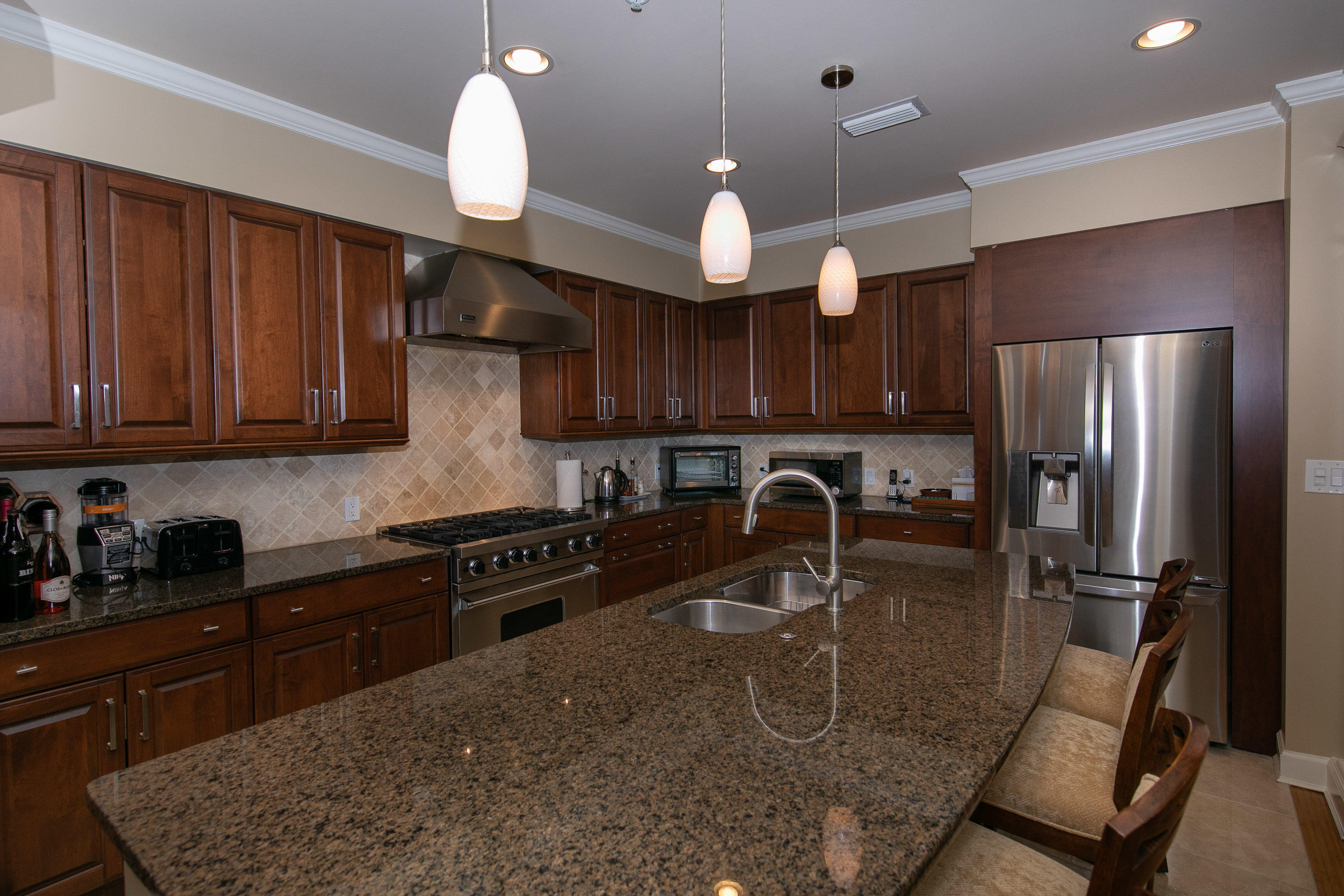 ONE WATER PLACE AT KELLY PLANTATION - Residential