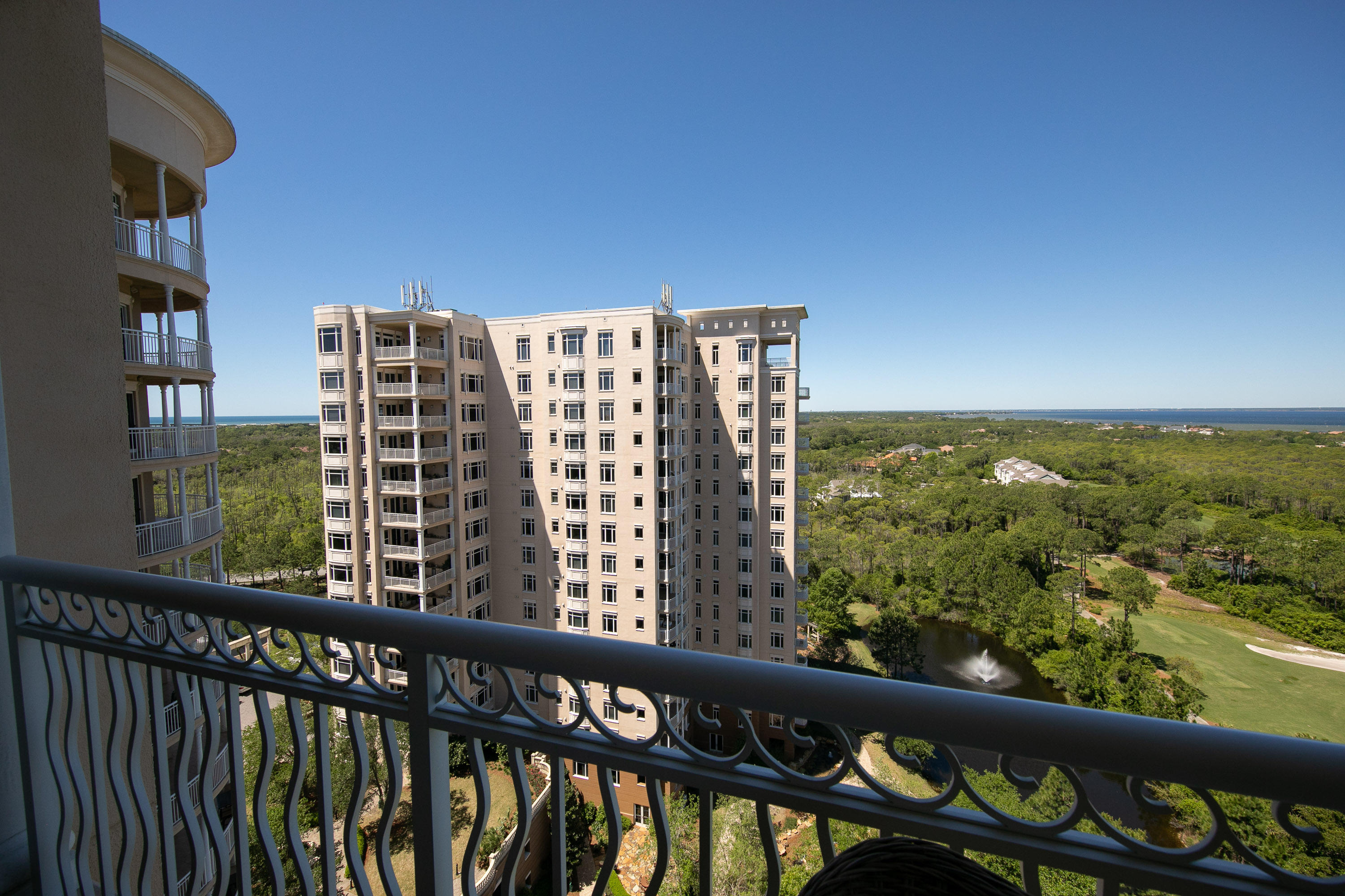 ONE WATER PLACE AT KELLY PLANTATION - Residential
