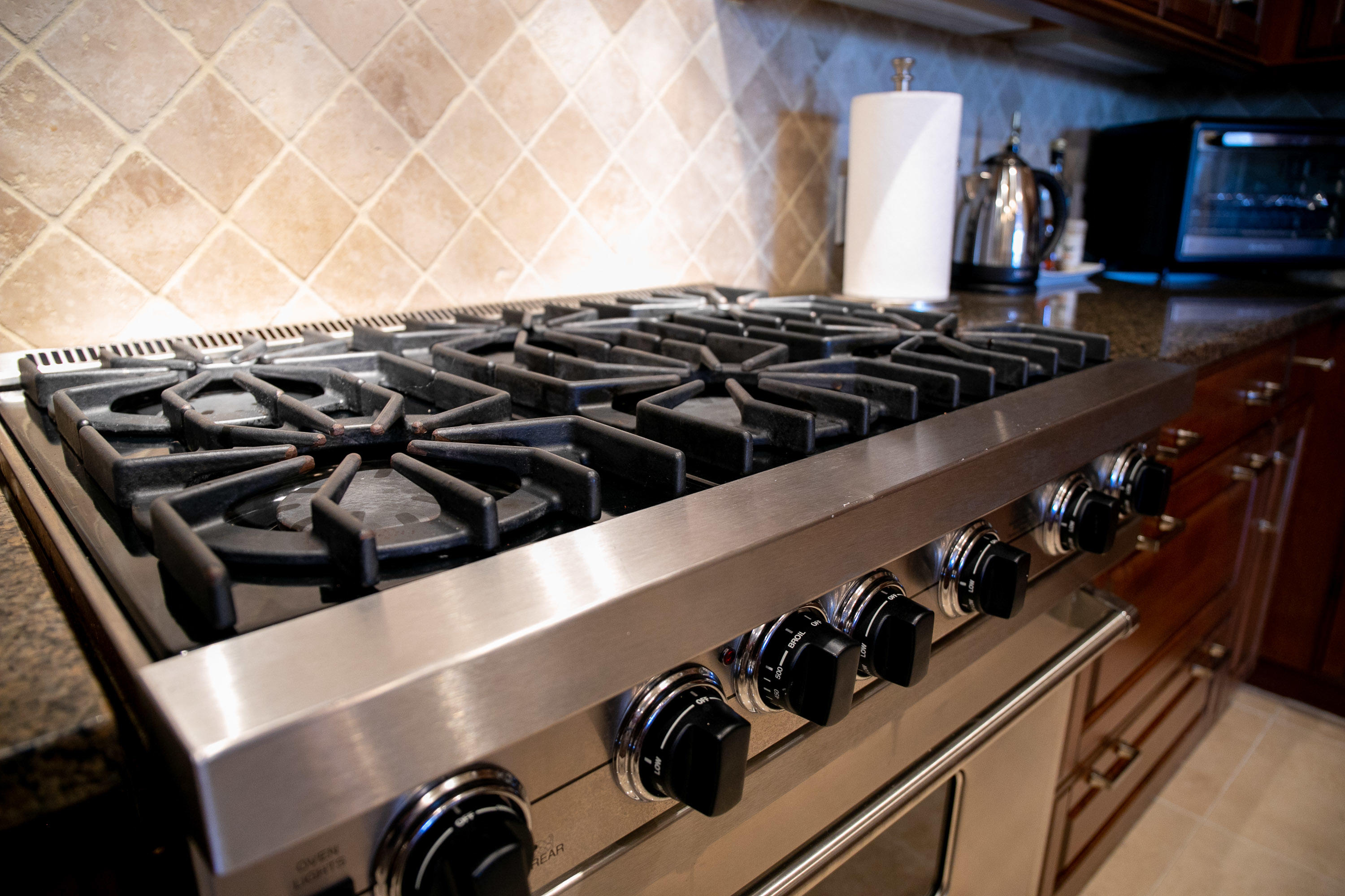 ONE WATER PLACE AT KELLY PLANTATION - Residential