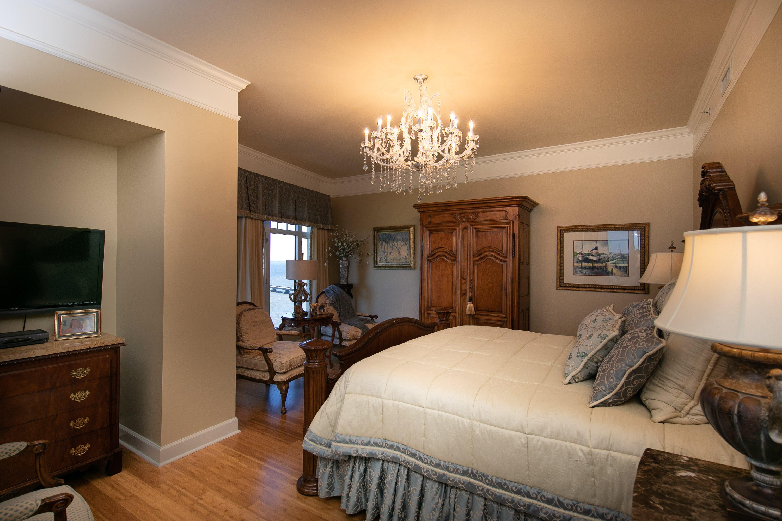 ONE WATER PLACE AT KELLY PLANTATION - Residential