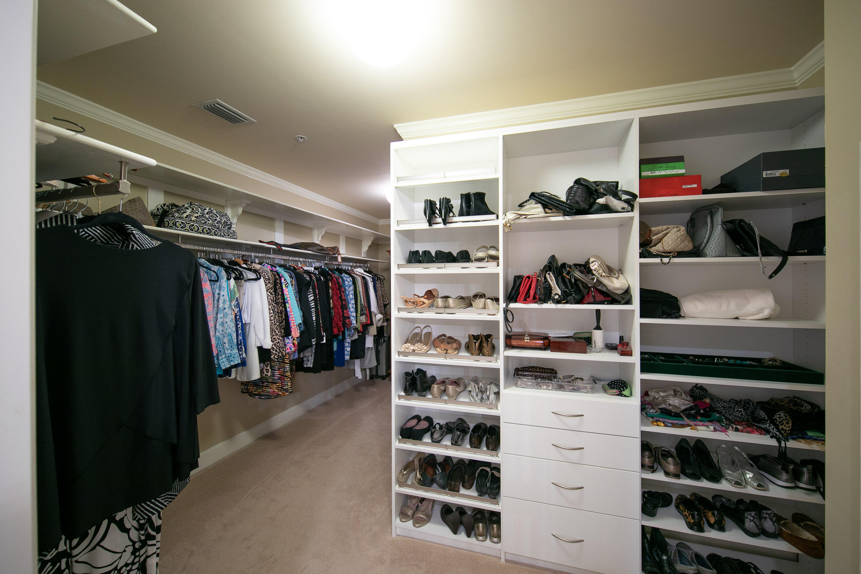 ONE WATER PLACE AT KELLY PLANTATION - Residential