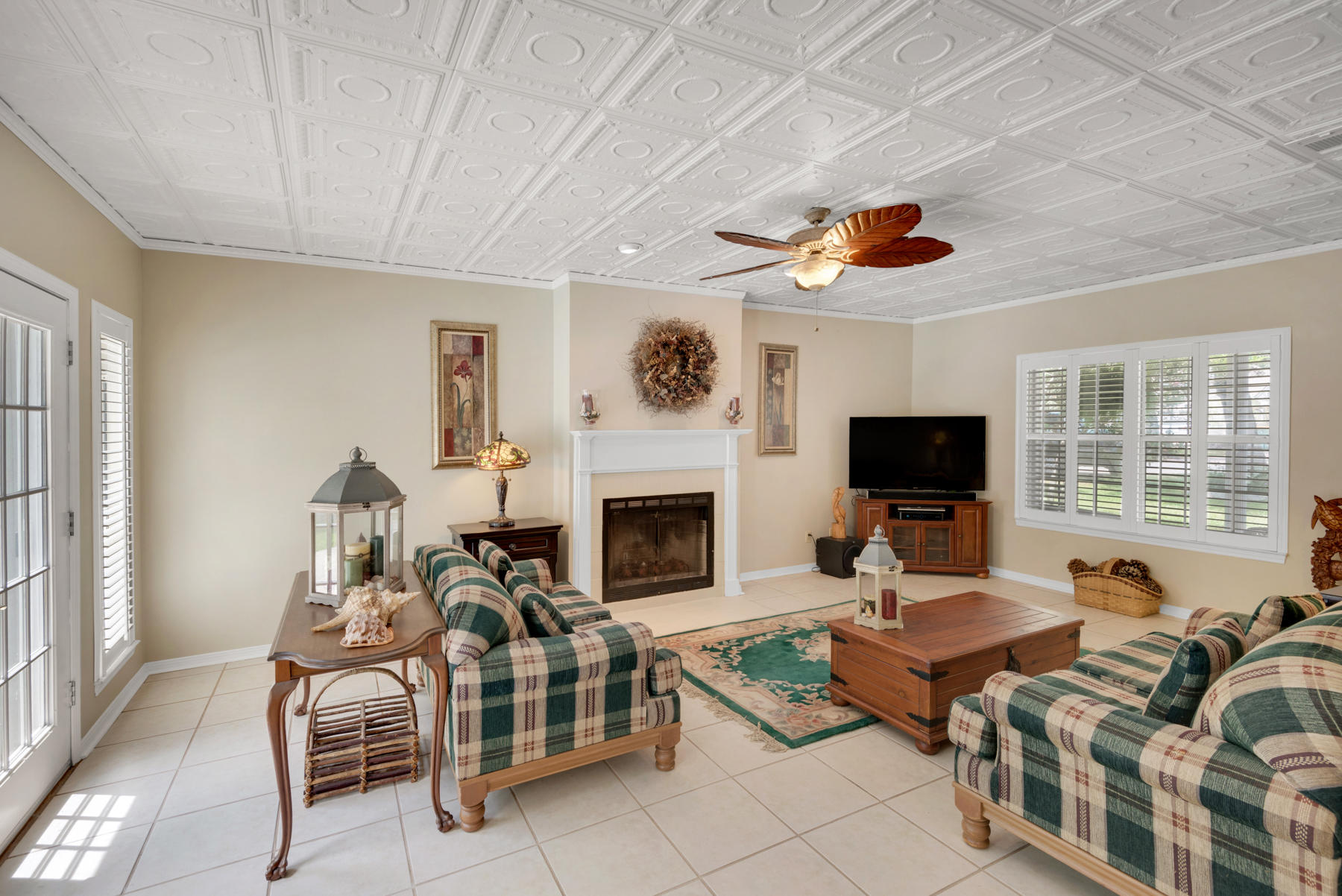 TURNBERRY COURT - Residential