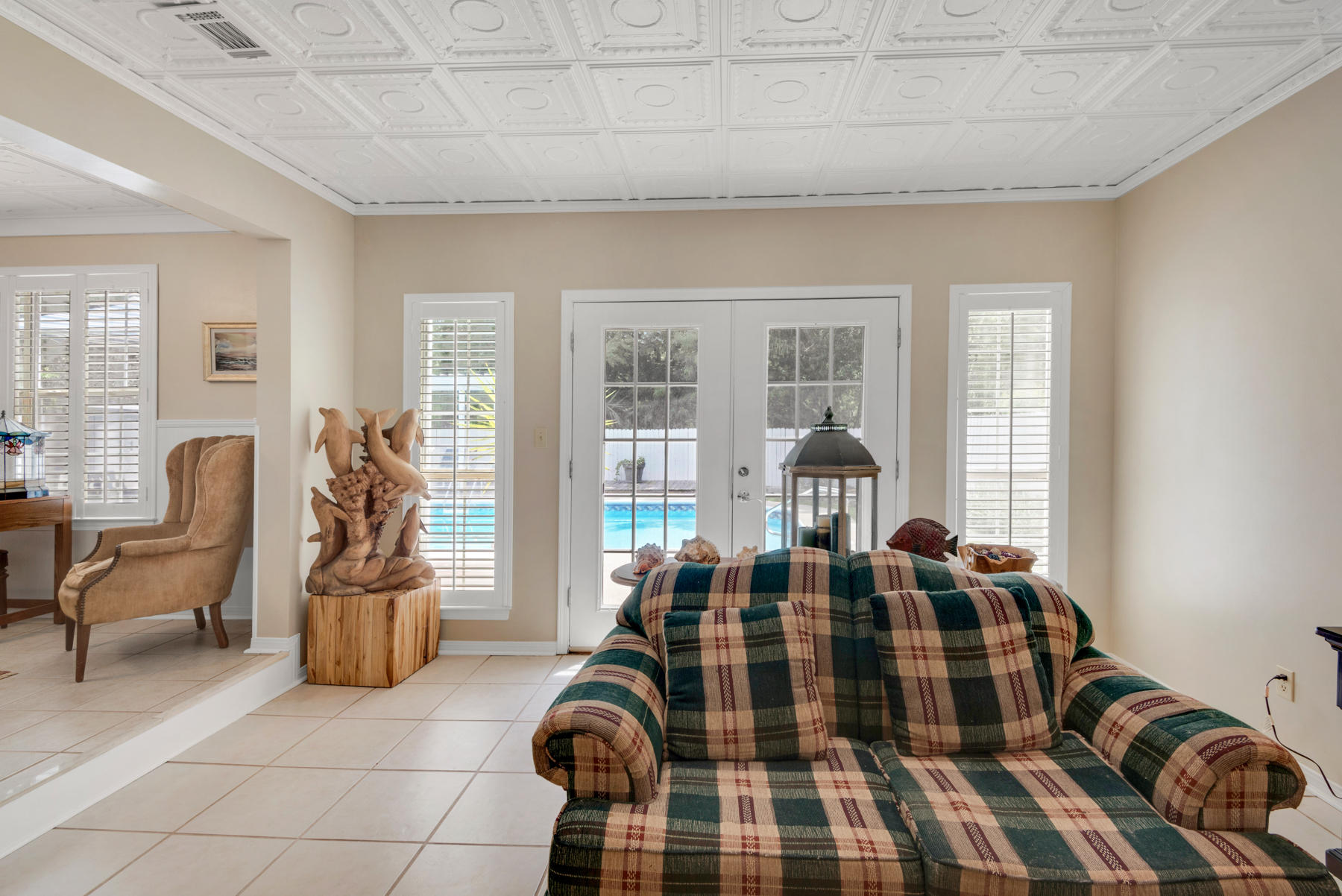 TURNBERRY COURT - Residential