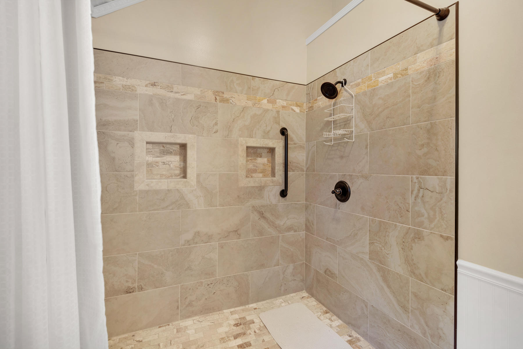 TURNBERRY COURT - Residential