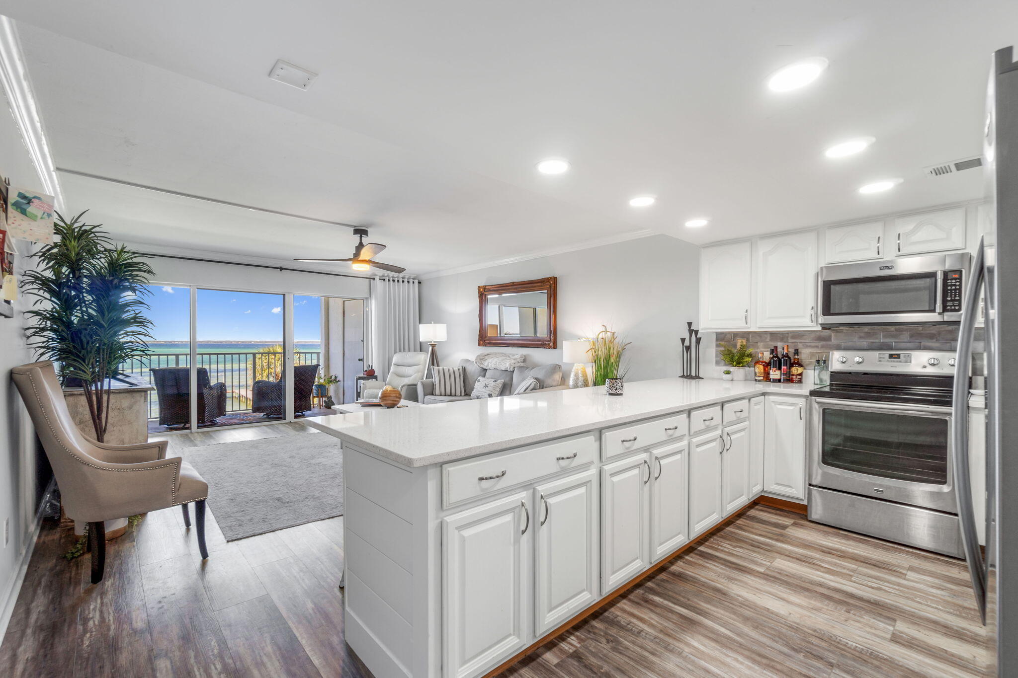 VALENCIA CONDO - Residential Lease