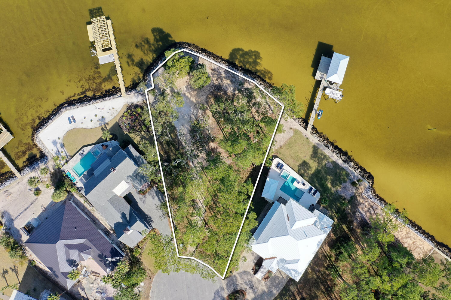 DRIFTWOOD ESTATES - Land