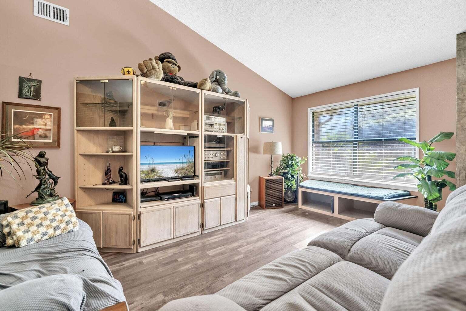 HARBOR T/H - Residential