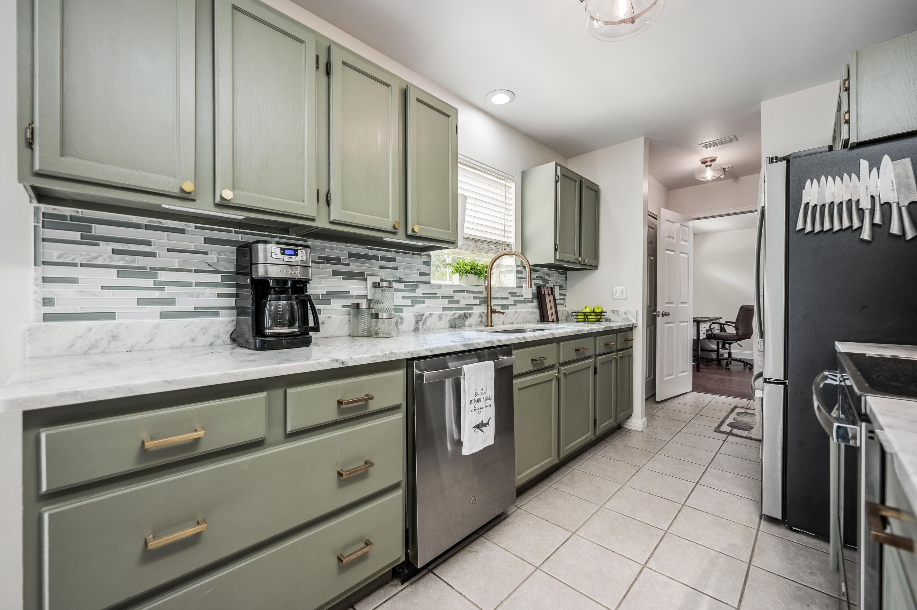 SEABREEZE 6TH ADDN - Residential