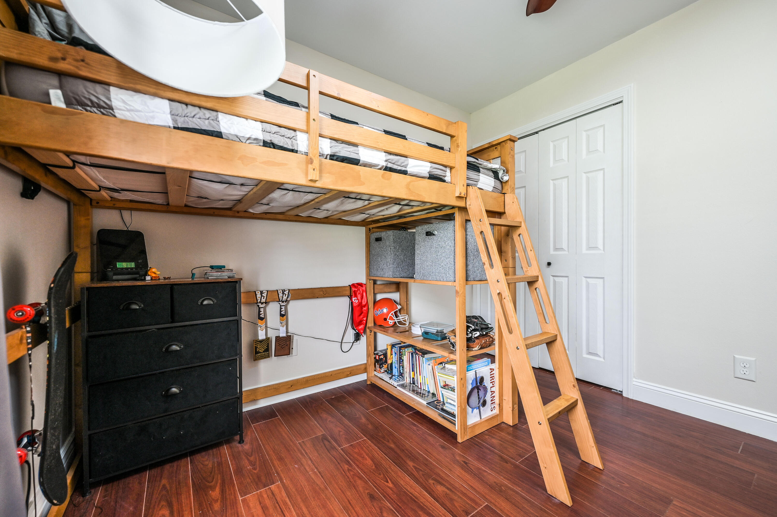 SEABREEZE 6TH ADDN - Residential